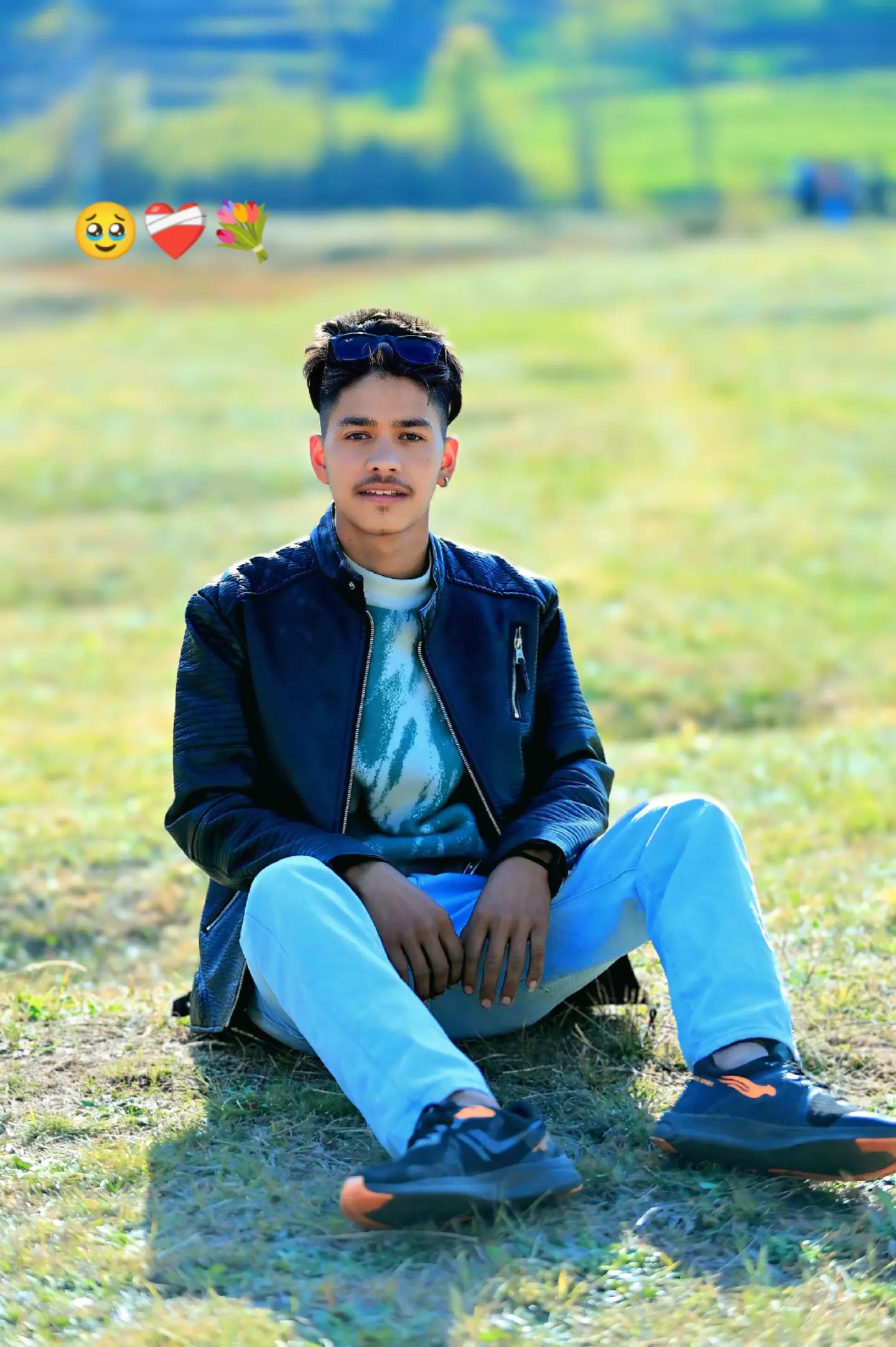 @Lokendra 👑💪🤙