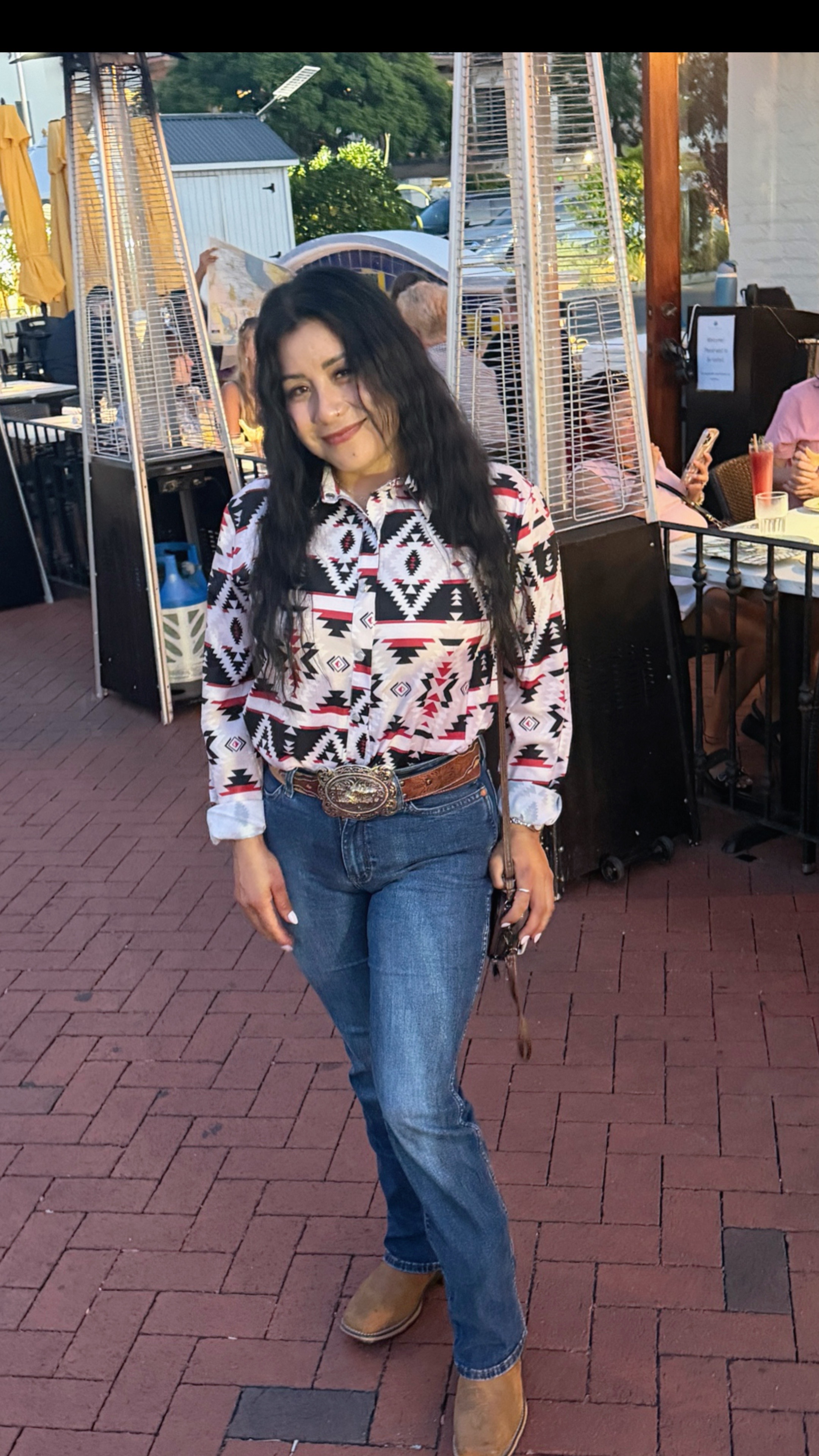 @🖤𝒞𝒽𝑒𝓁𝒶 𝓂𝑒𝓃𝒹𝑒𝓏🎀