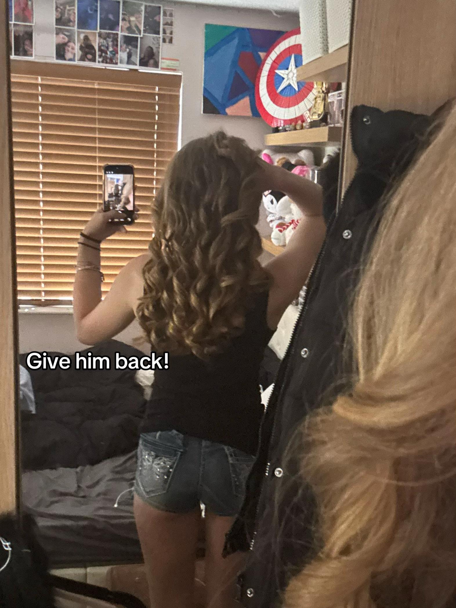 @Chloe