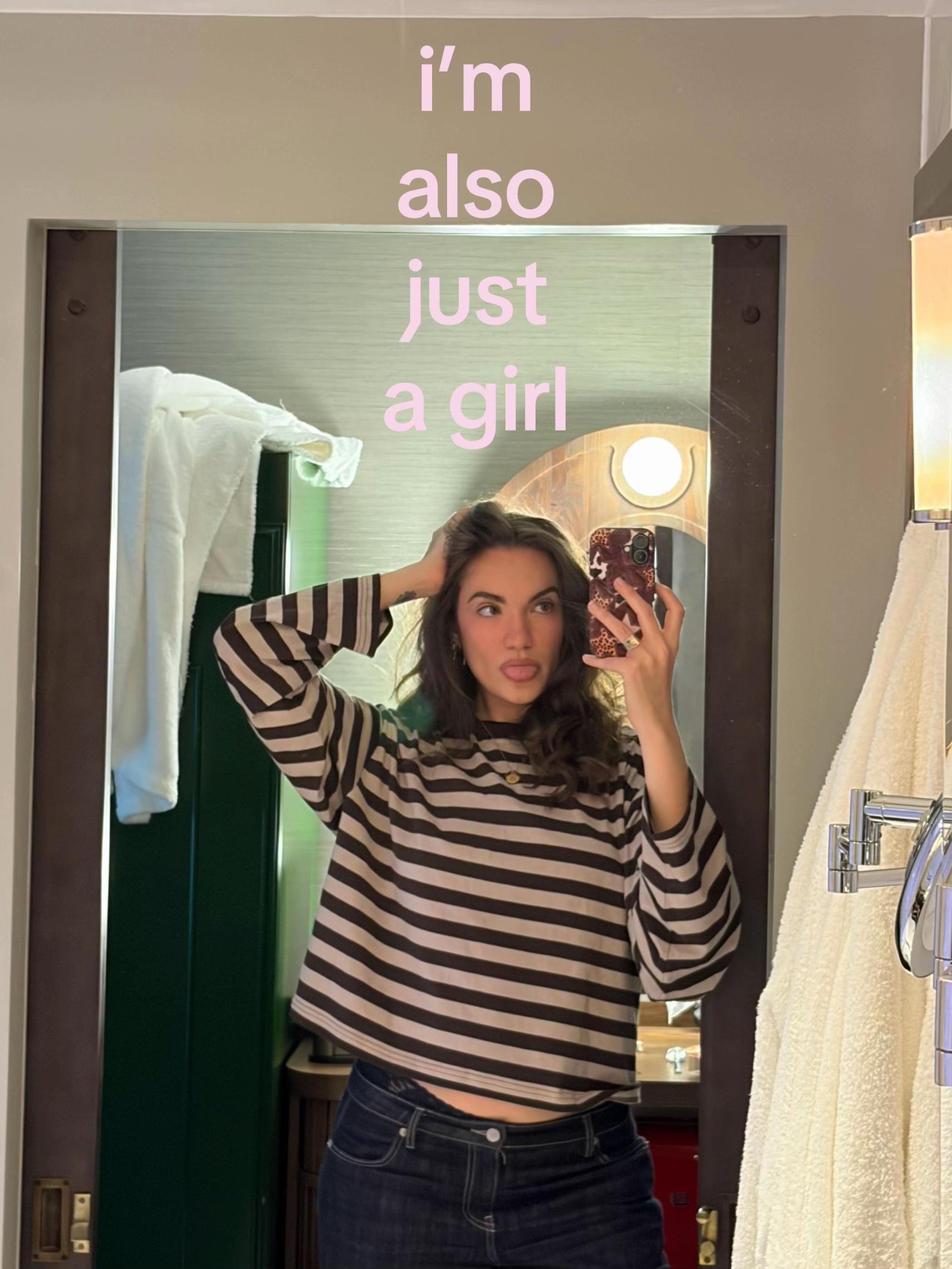 @courtanini ✮⋆˙