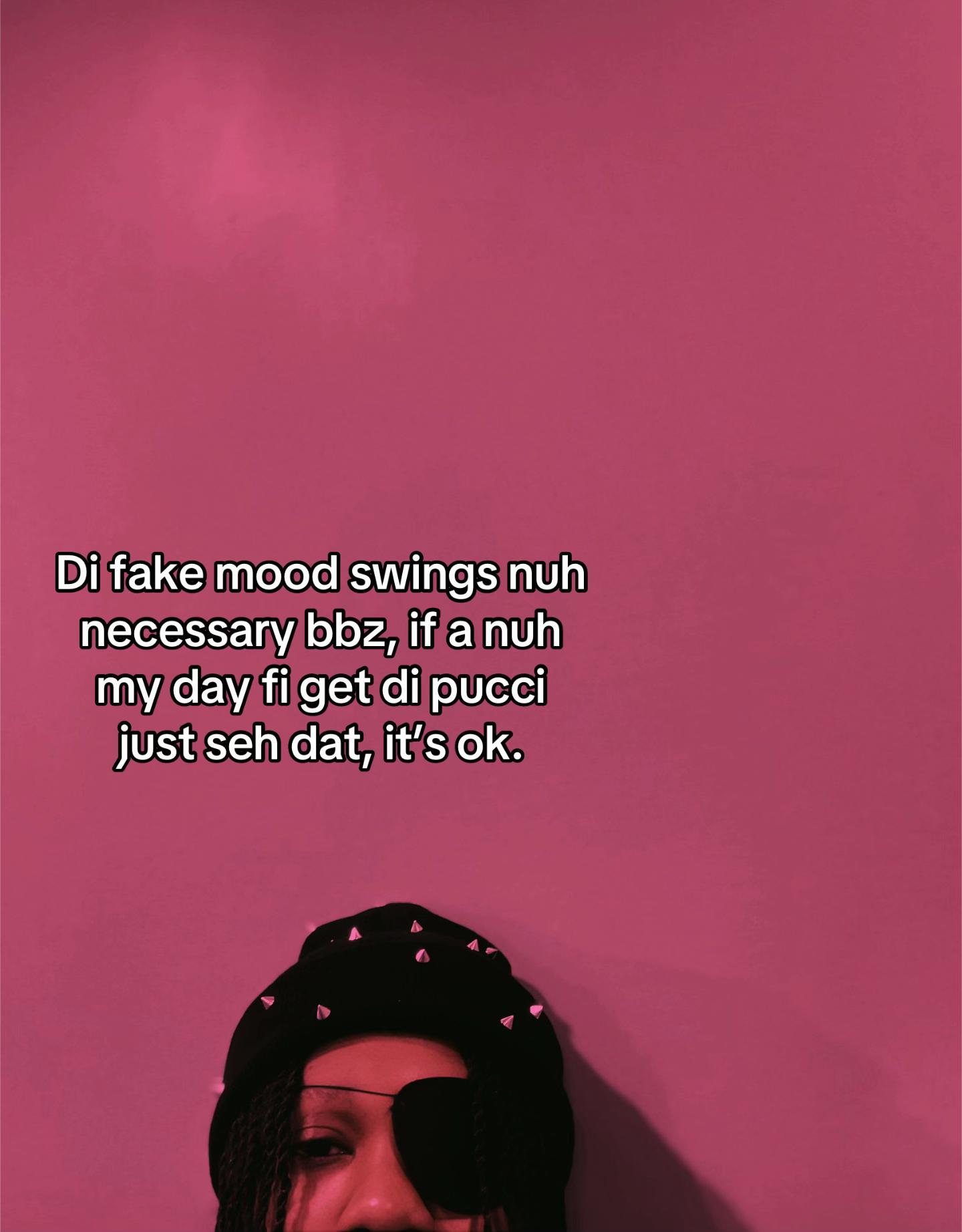 @𓁿