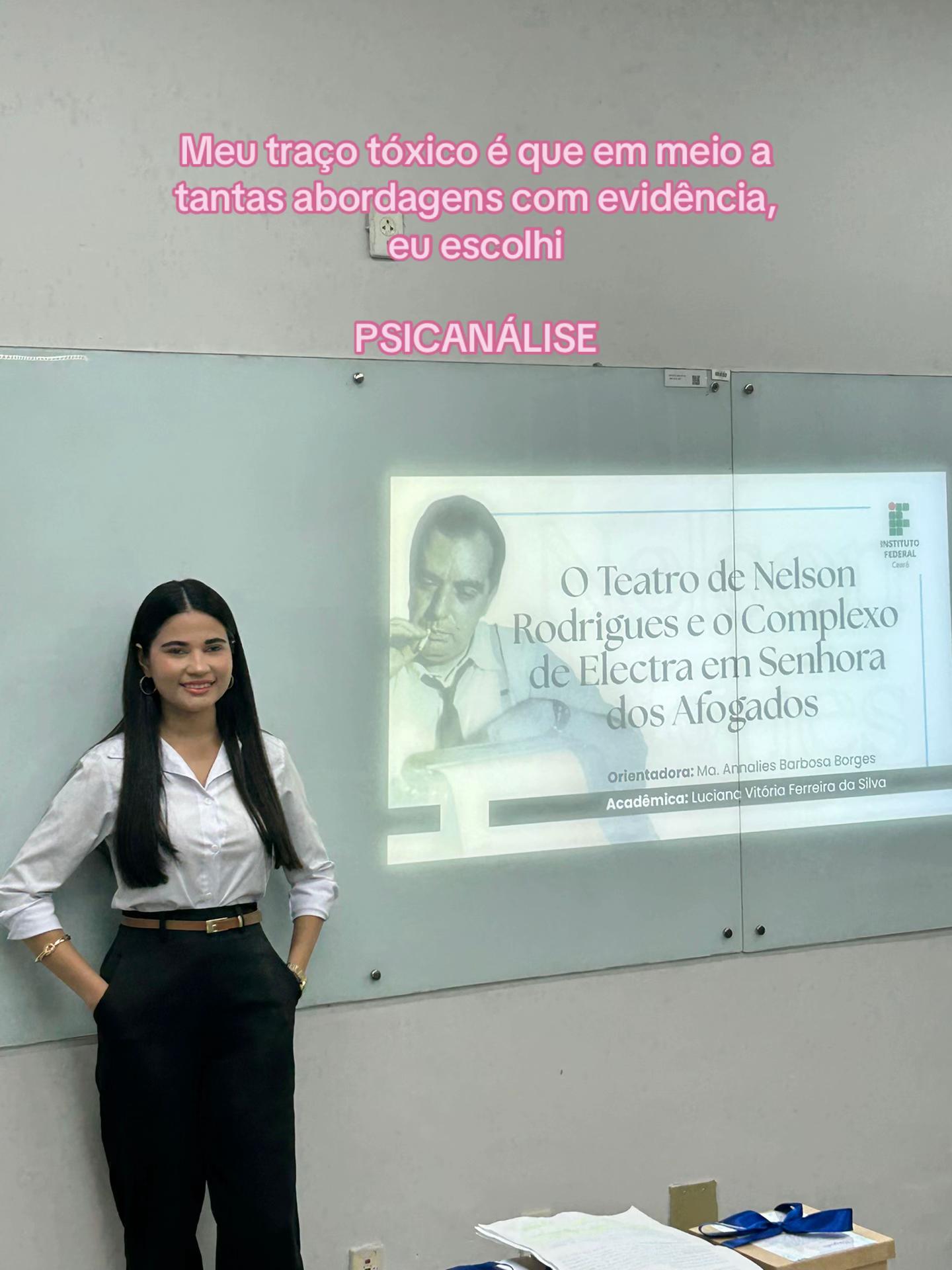 @Luciana Vitória 🌪️