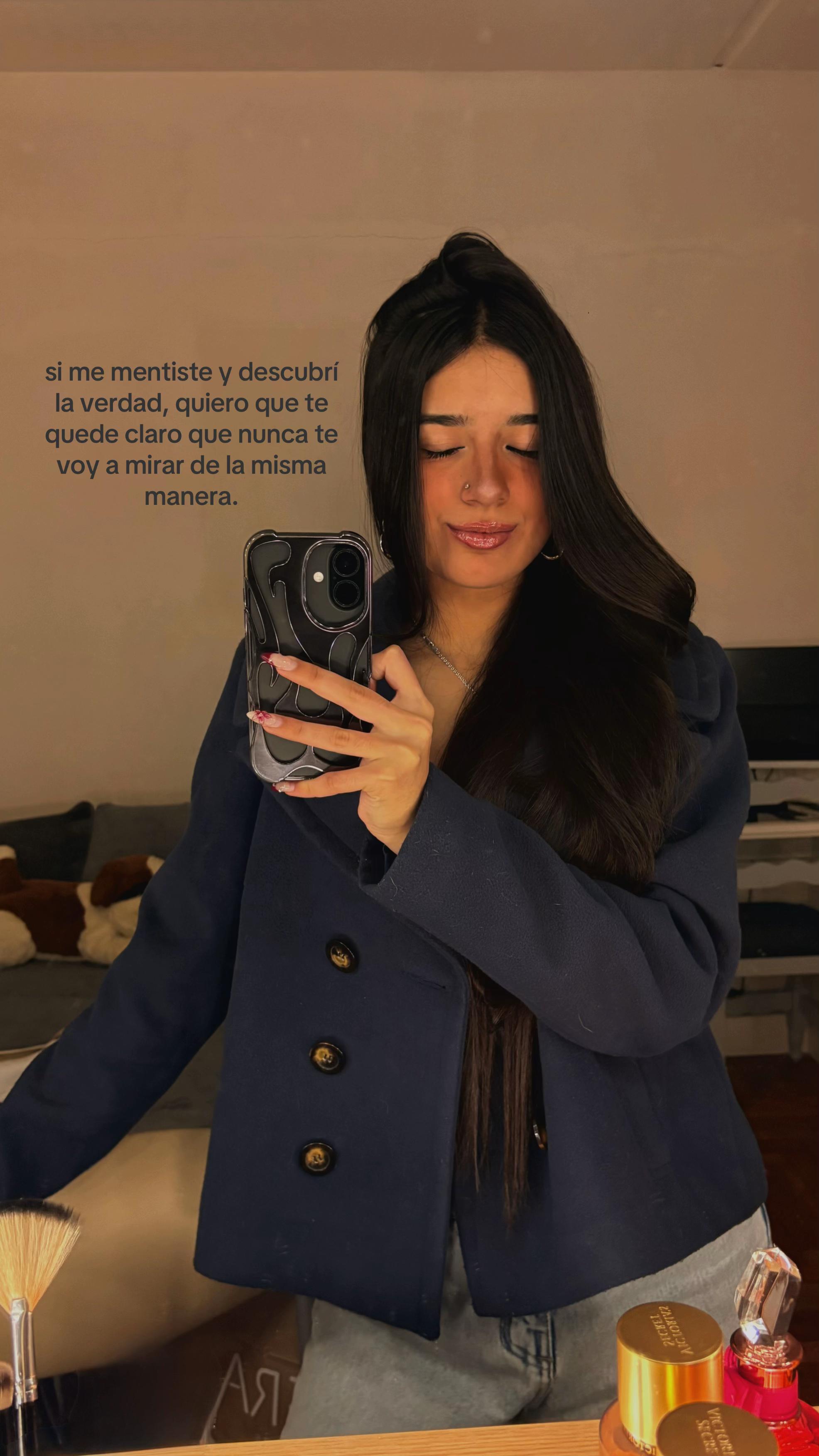 @𝒱𝒶𝓁𝓊 🖤