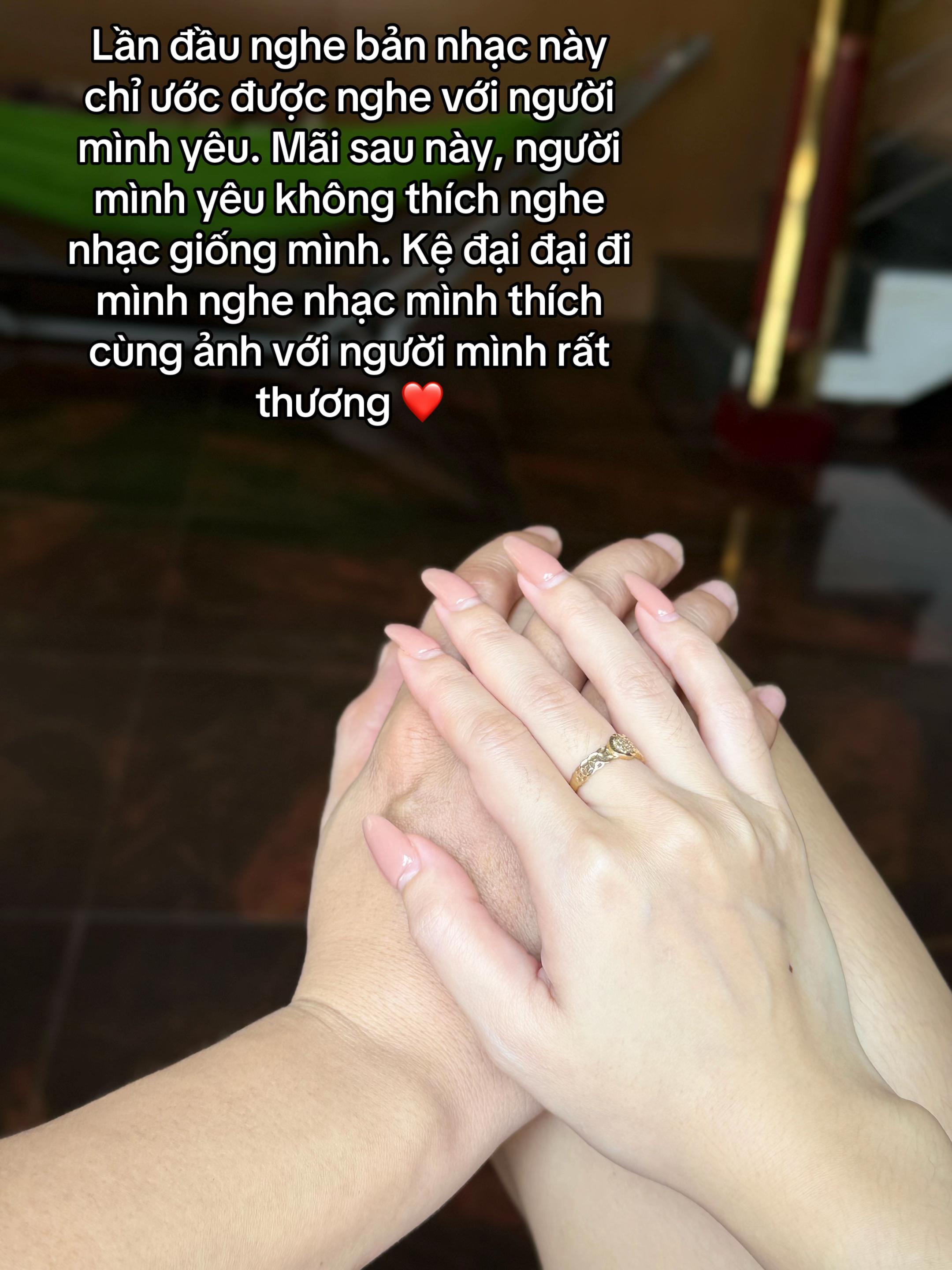 @𝓥𝓲̣𝓽𝓽 🖤