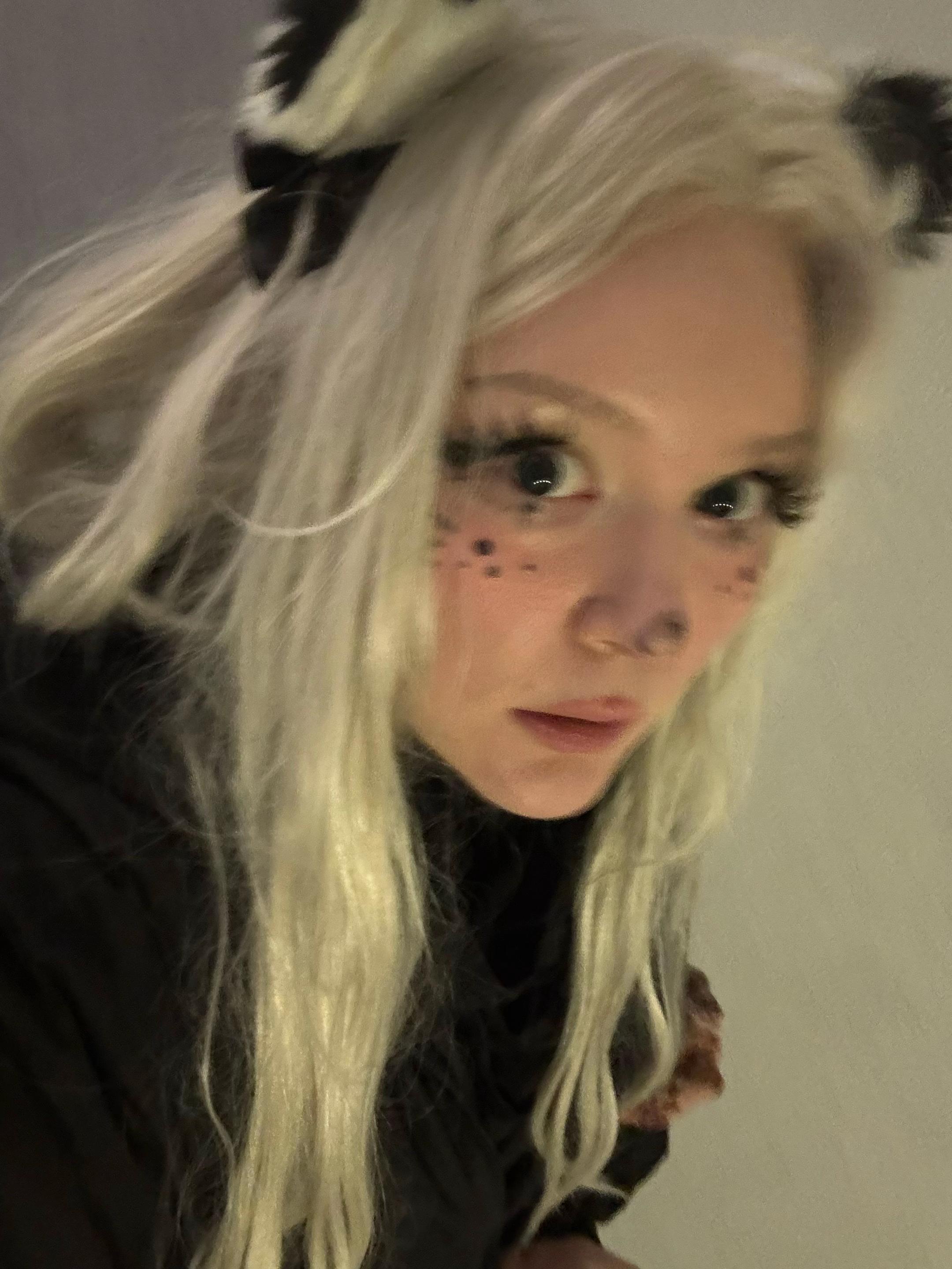 @Elybely