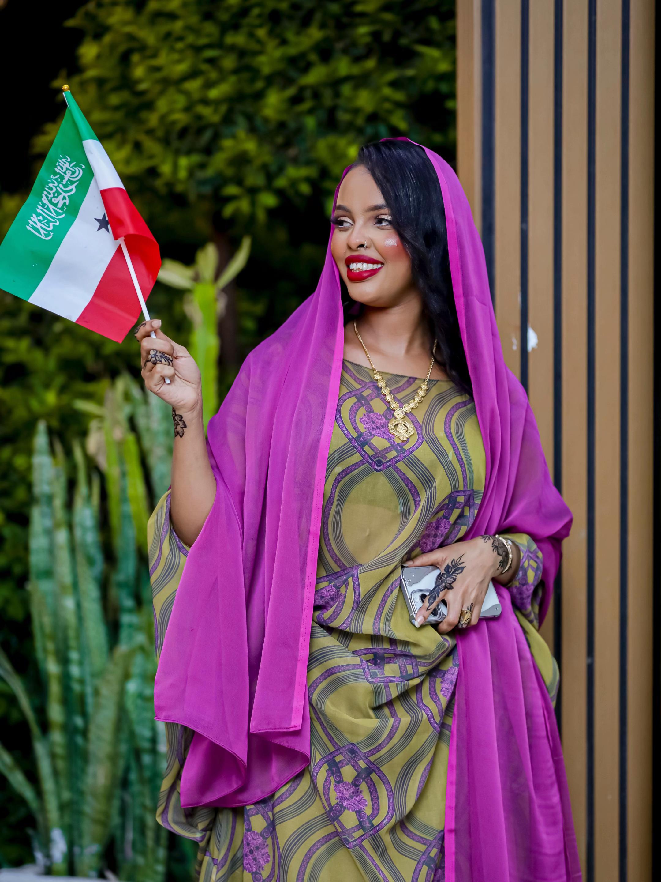 @Fadumo Riyaad