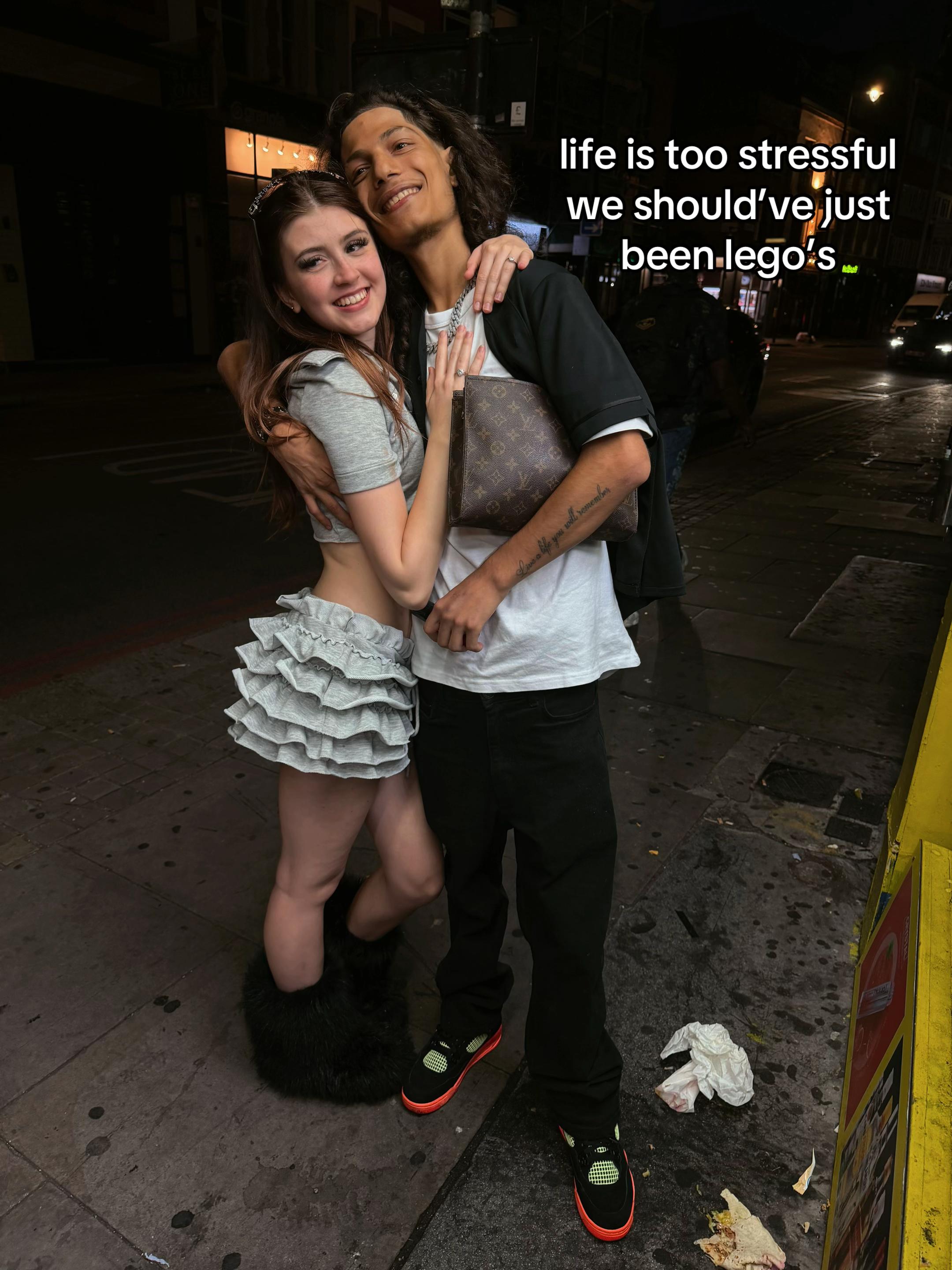 @vee