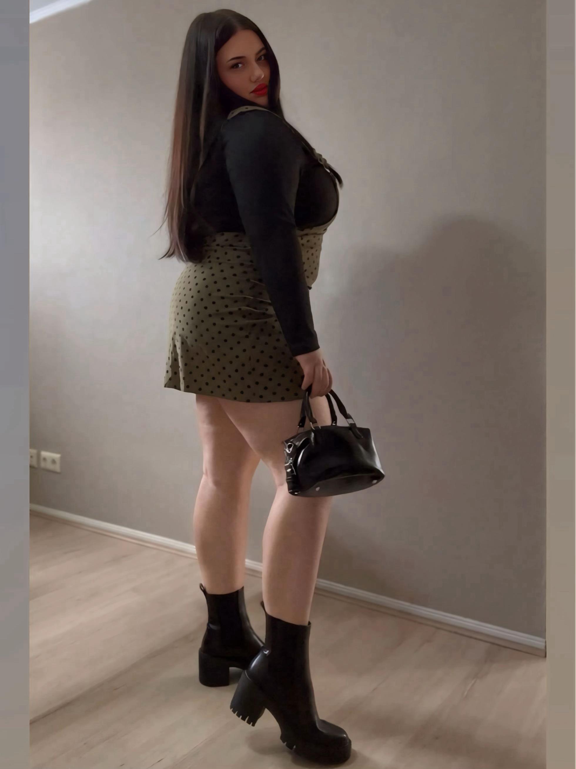 @𝐑𝐚𝐥𝐮𝐜𝐚 𝐆𝐥𝐨𝐝𝐞𝐚𝐧𝐮