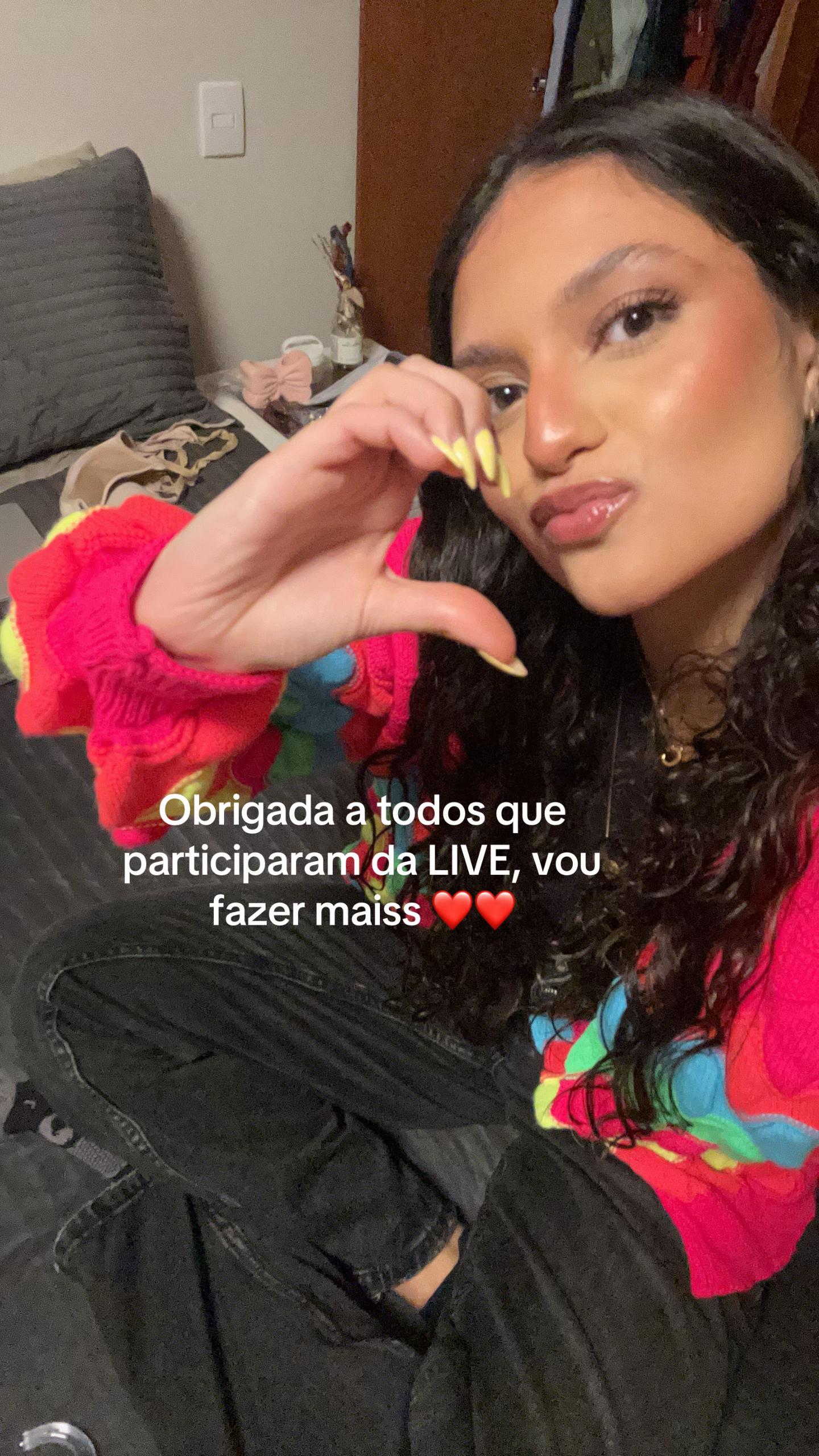 @Carolzinha 🩻