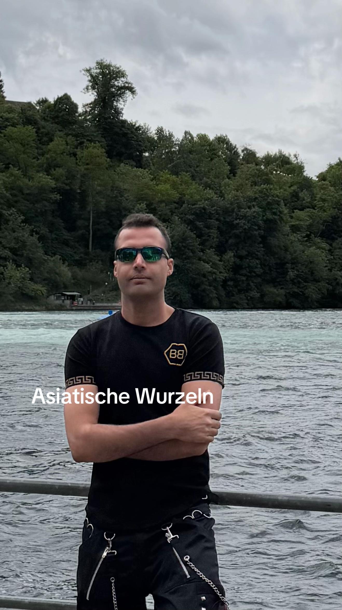 @𝓚𝓱𝓪𝓷 🇩🇪🇨🇭🇵🇰