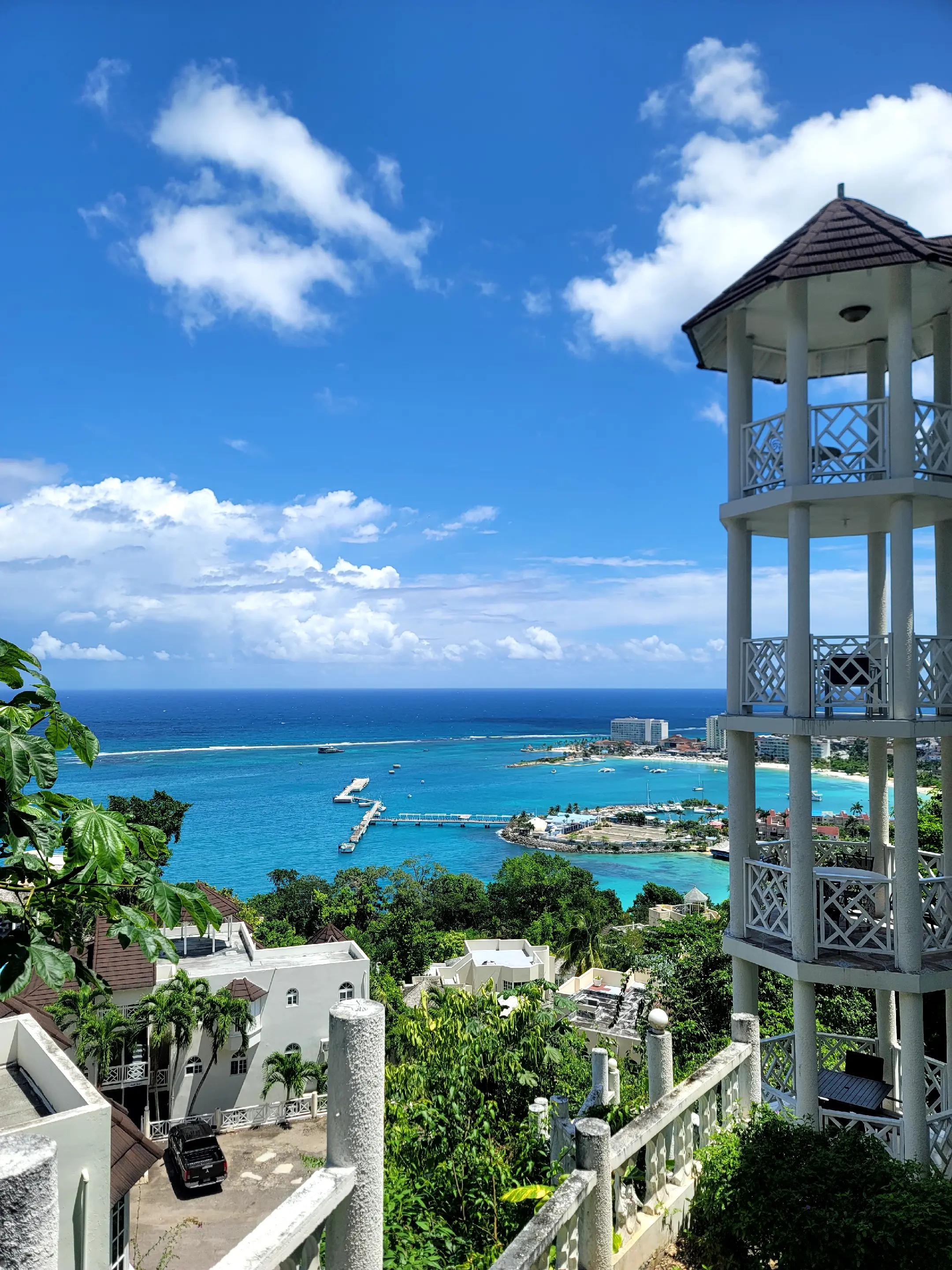 @The Great Jojo Travel Escape