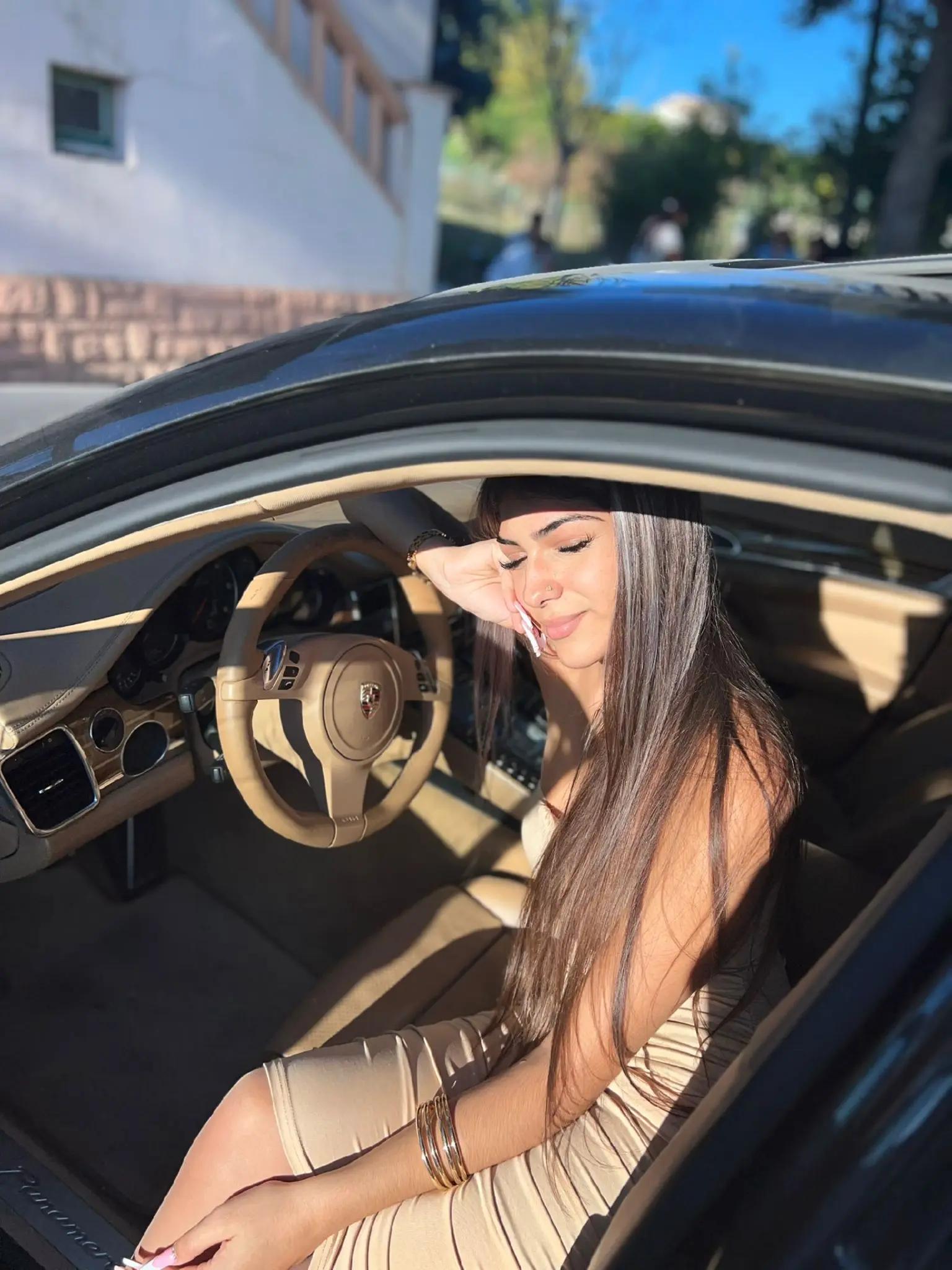 @𝒩𝒶𝓎