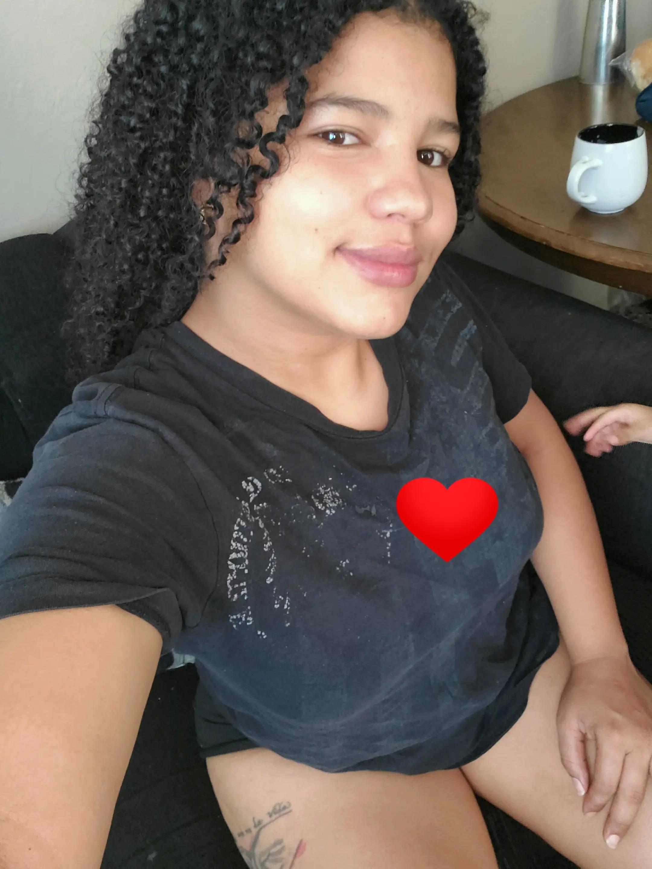 @roxy Hernández
