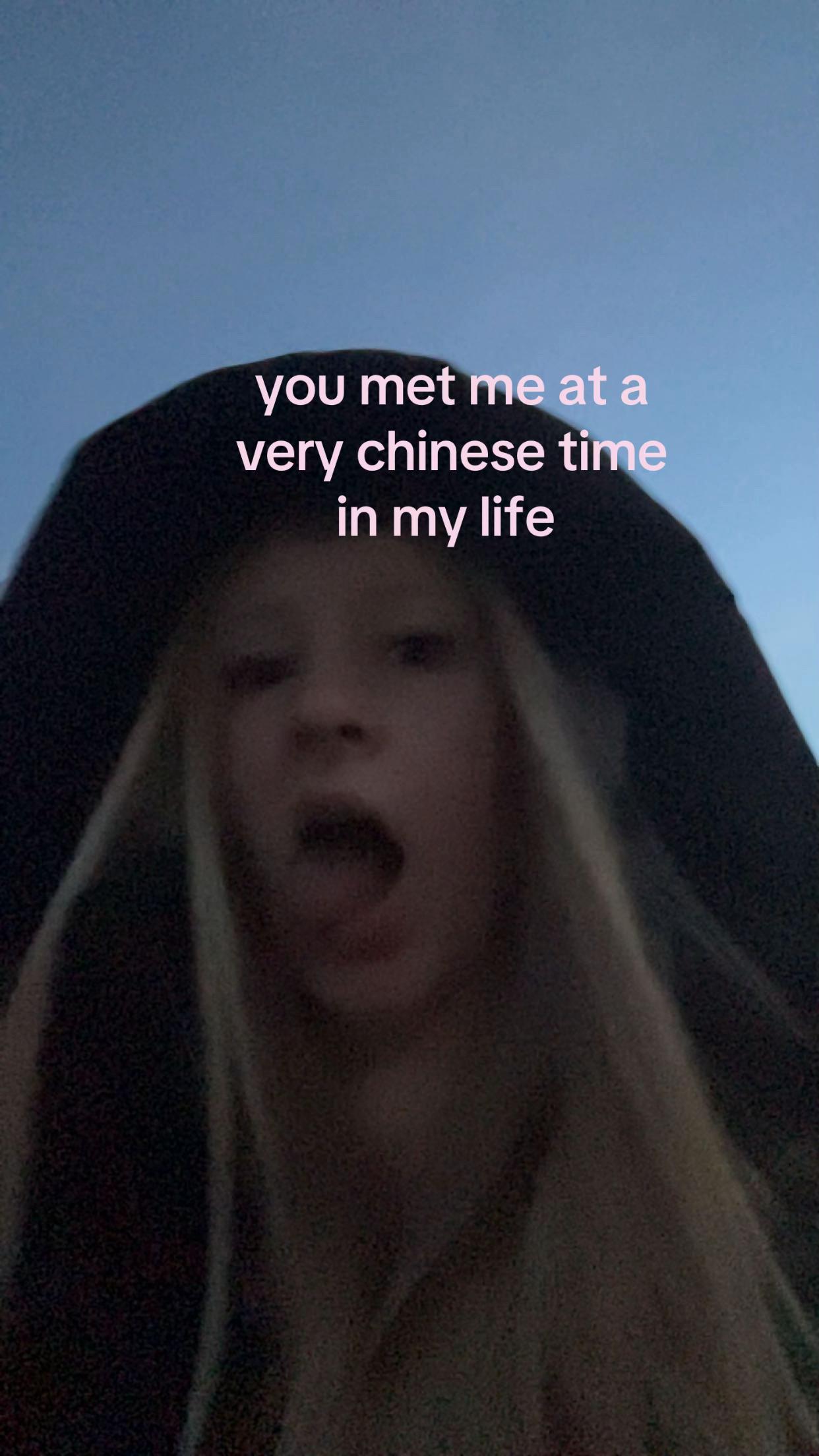 @ℰ