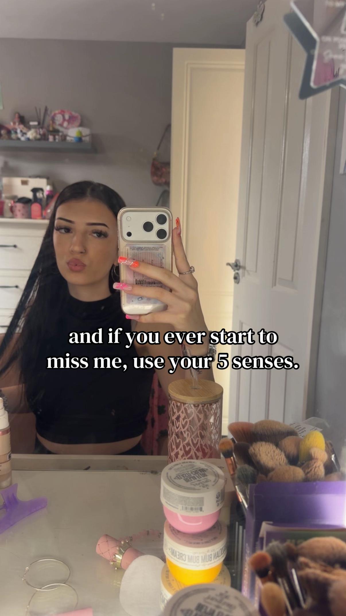 @whoislaciemae