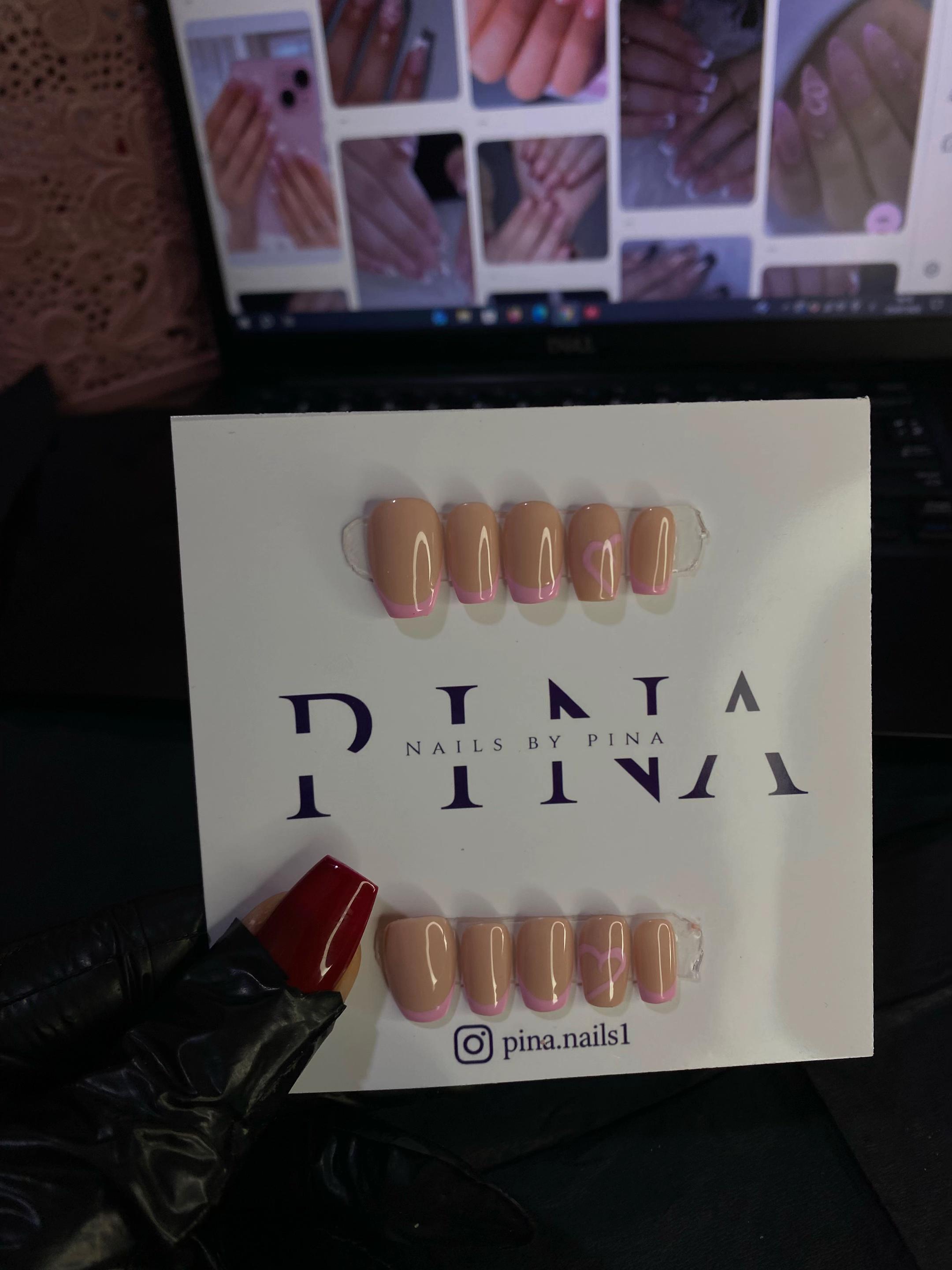 @Pina.Nails