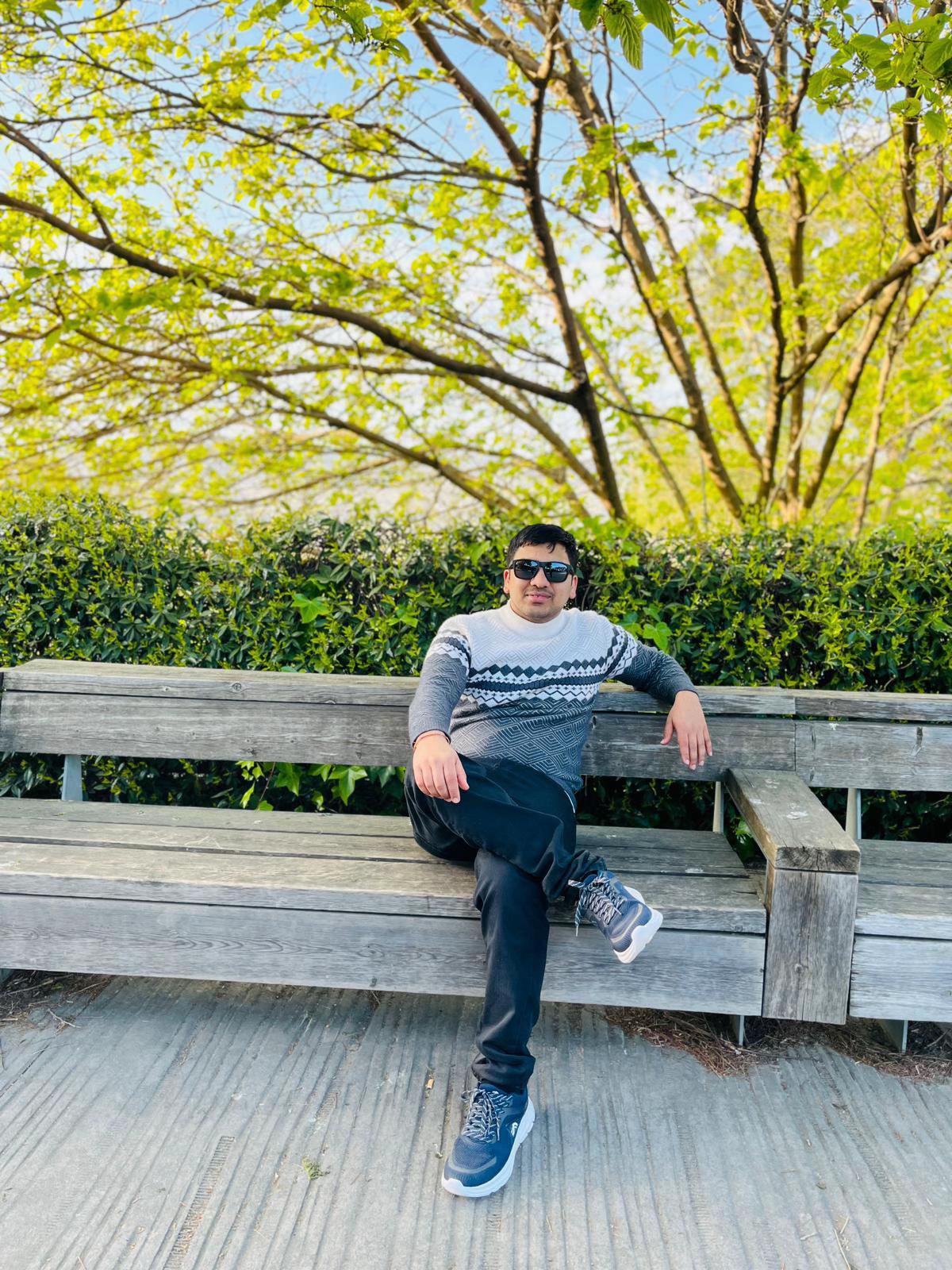 @Bis~hal🇳🇵❤️🇪🇸
