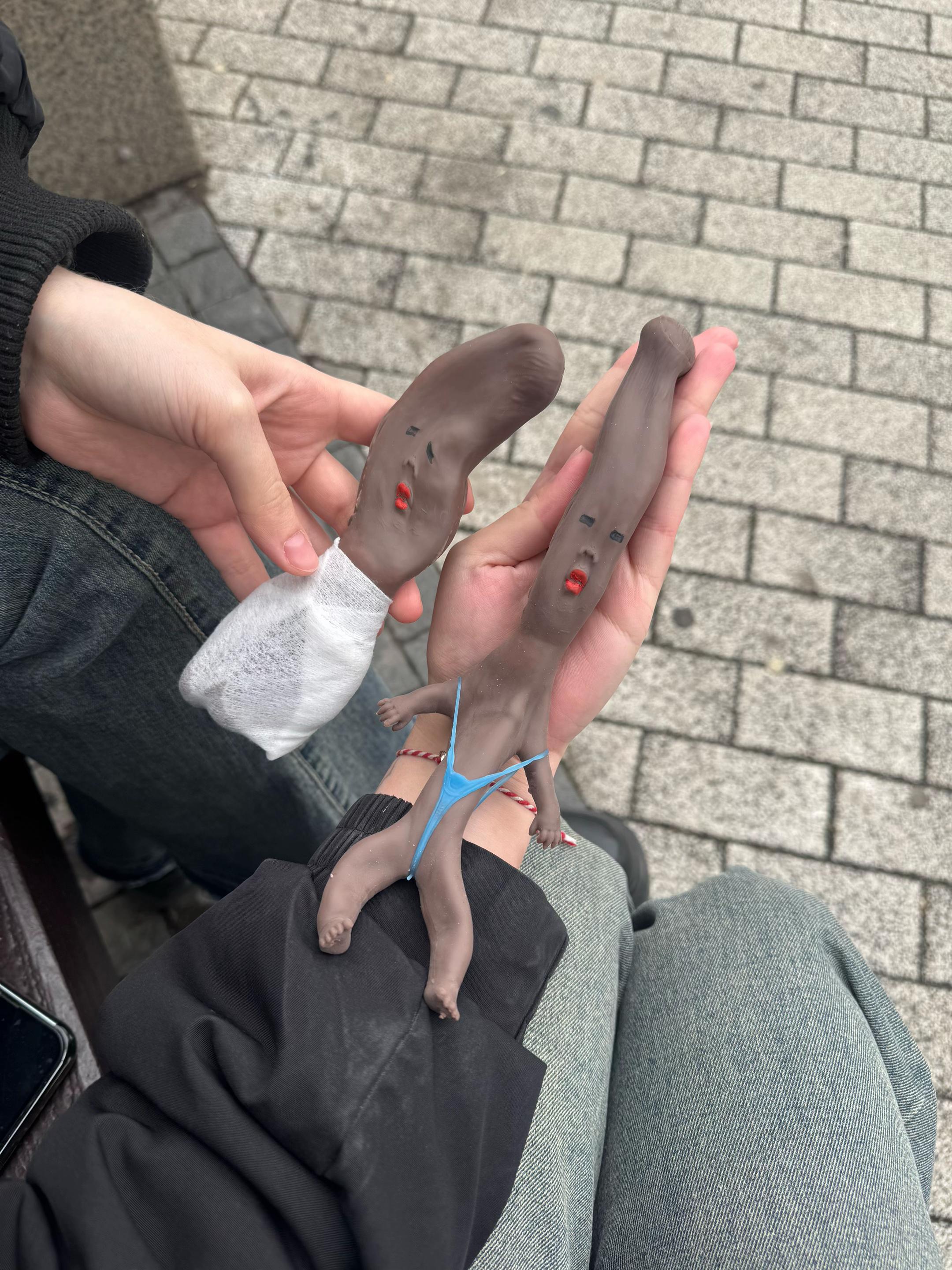 @А