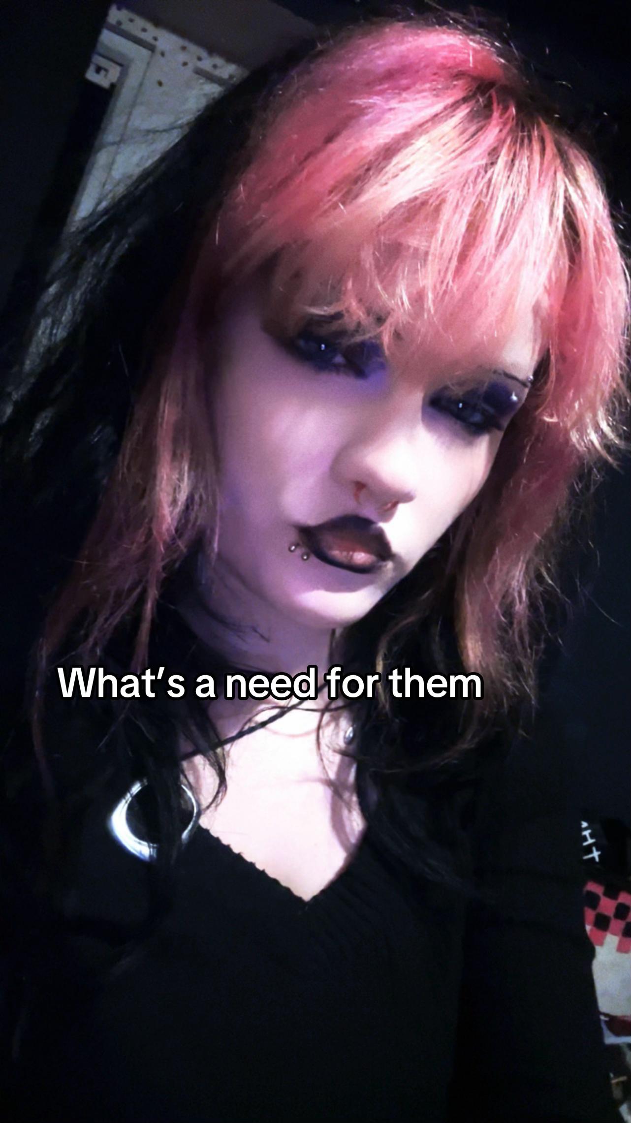 @𝕽𝖊𝖇𝖊𝖑