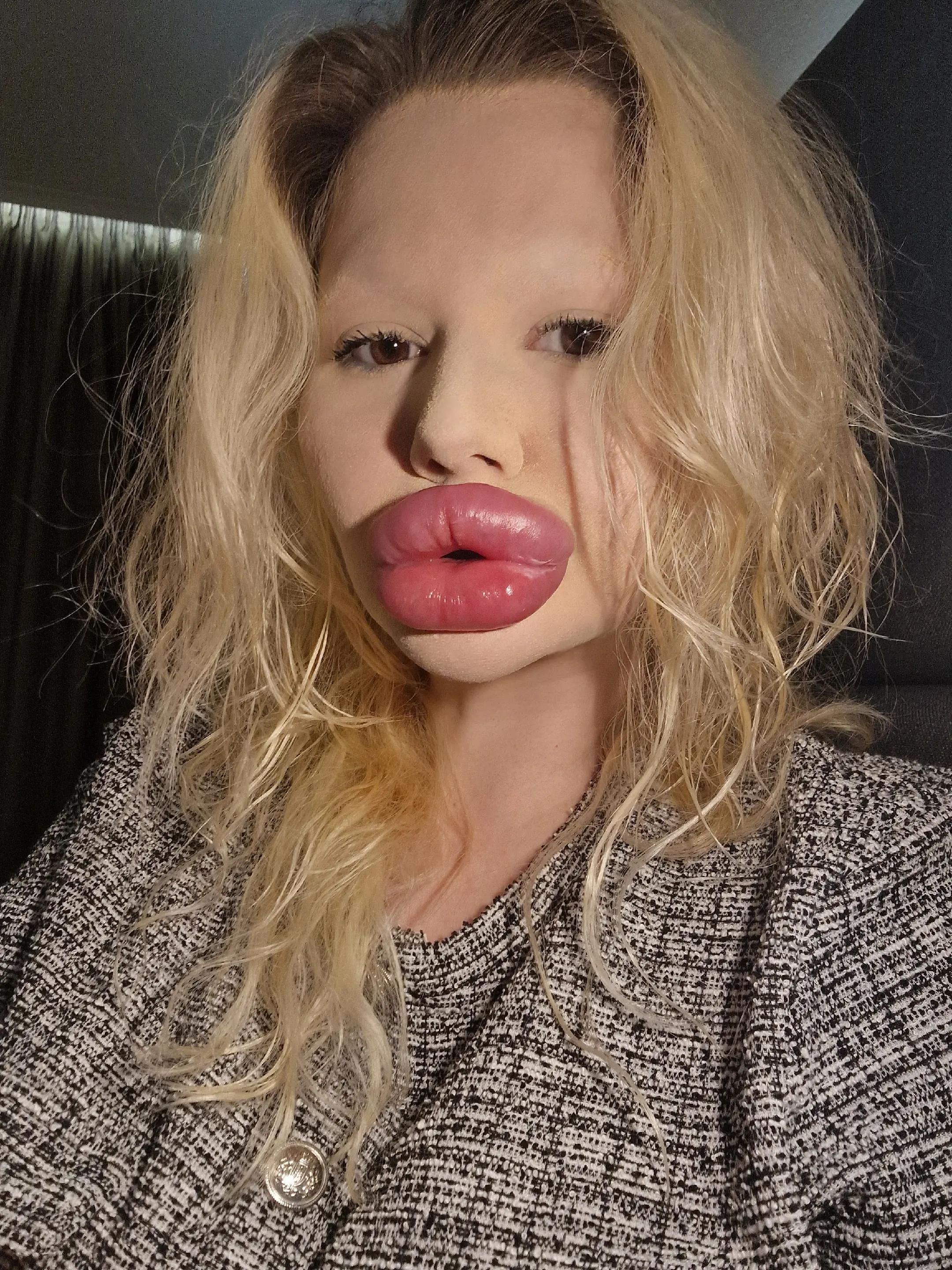 @ANDREA BGBARBIE