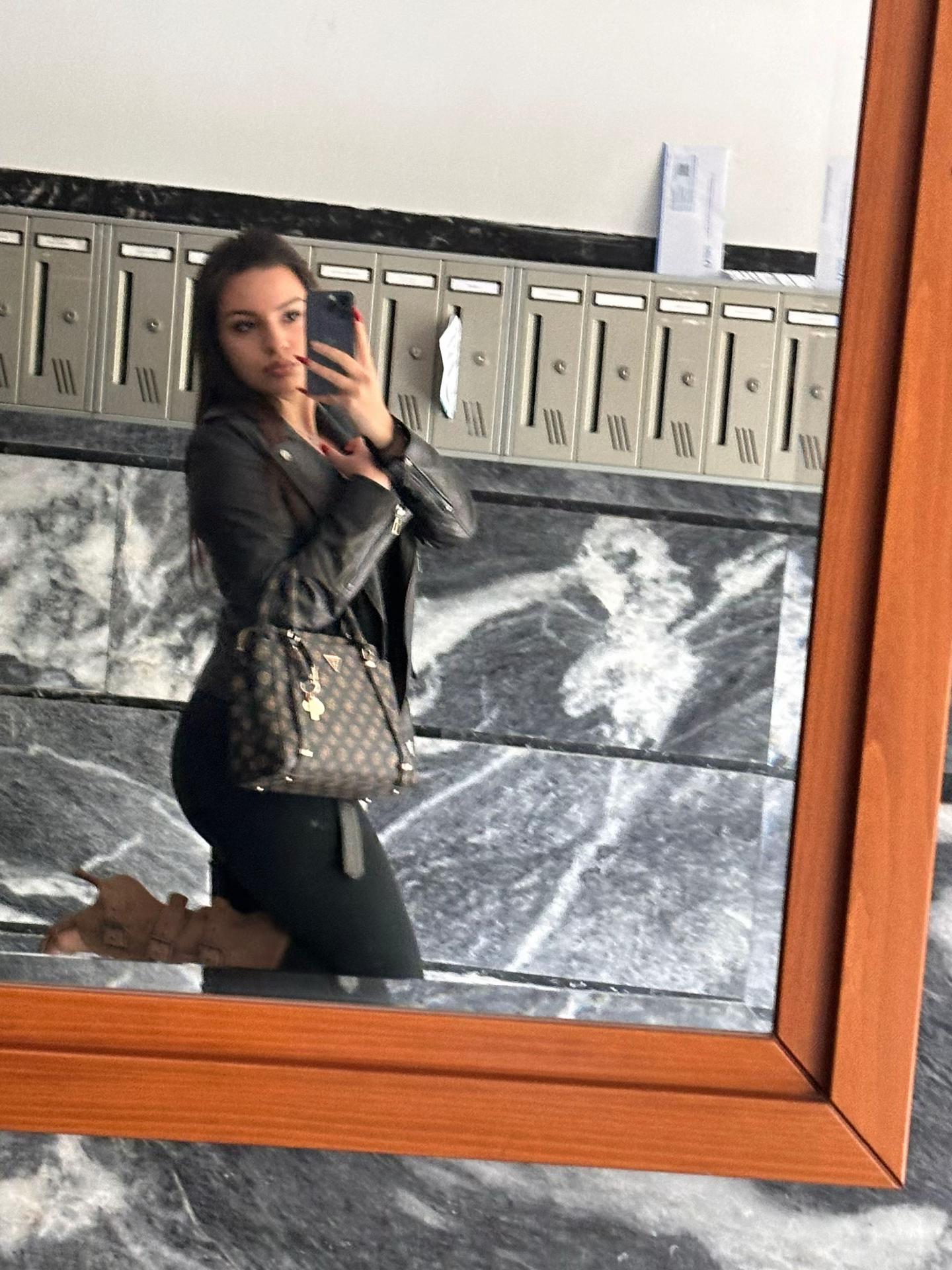 @orfanidou_