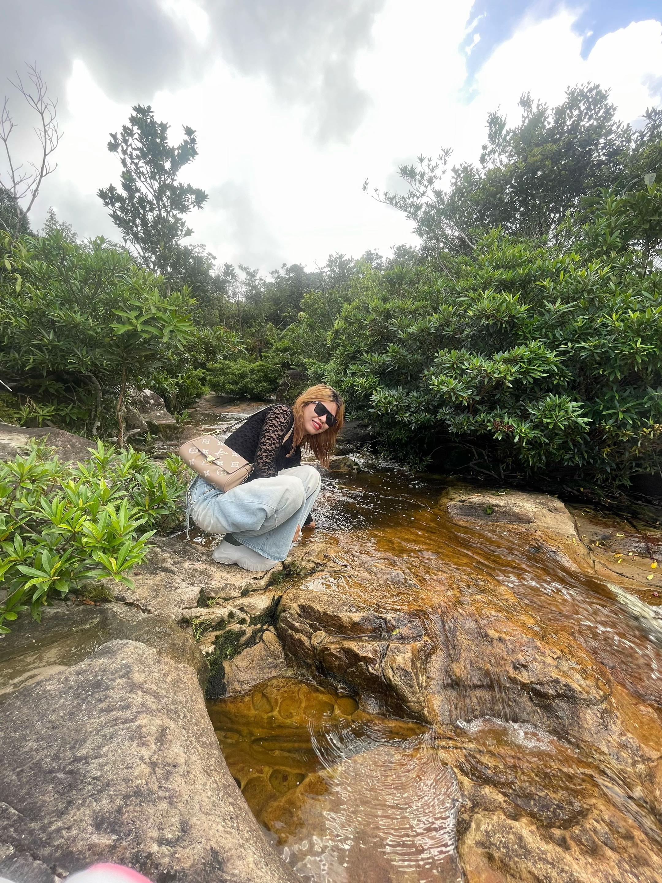 @ខួច គីមឡៃ