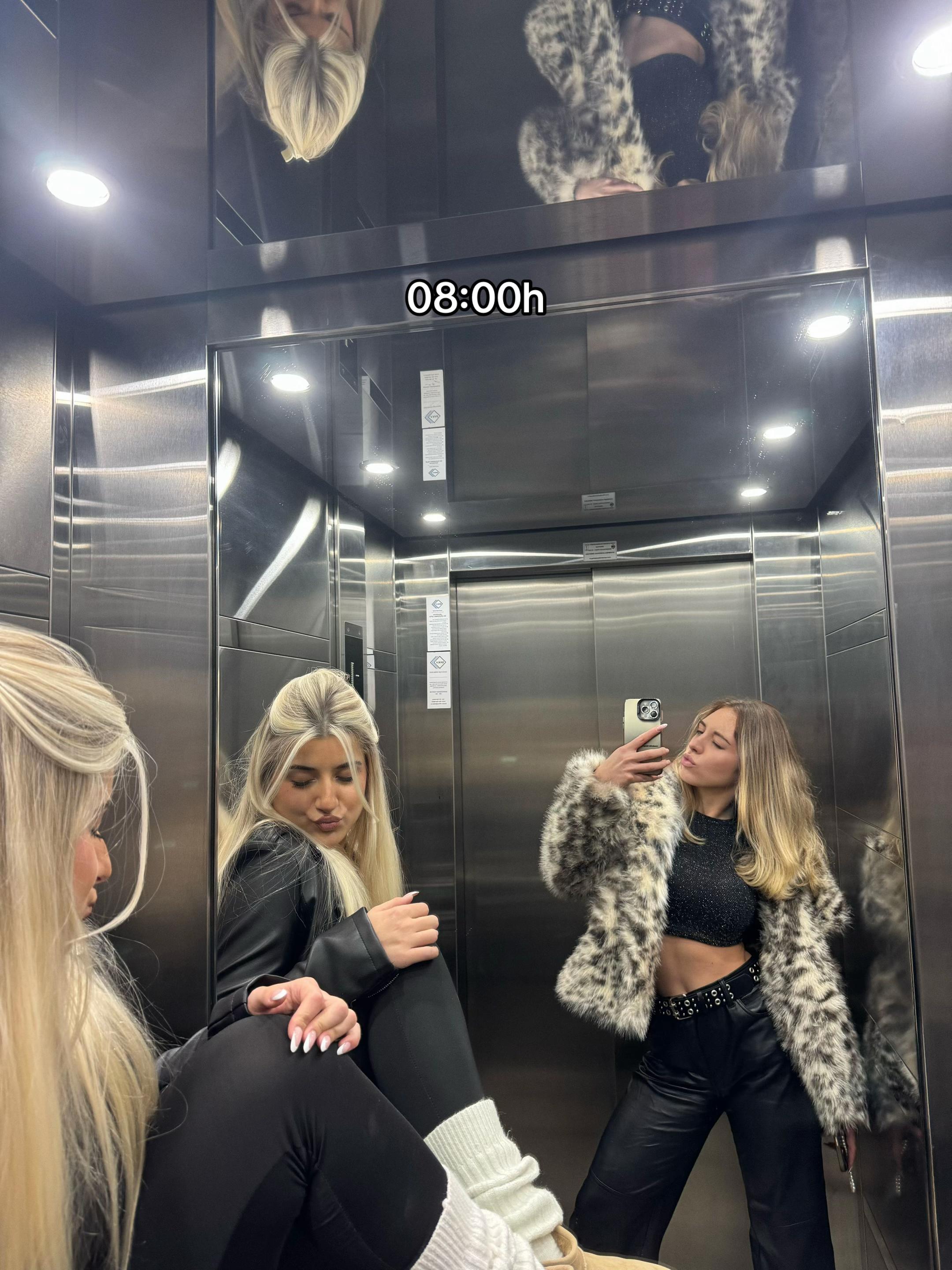 @anjax