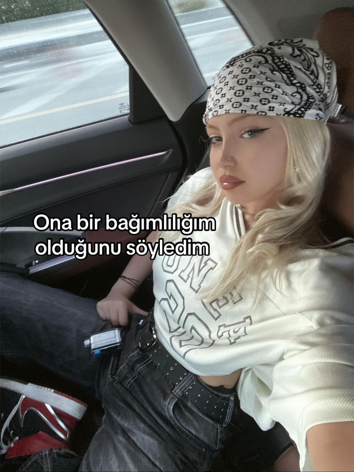 @Elaaaa