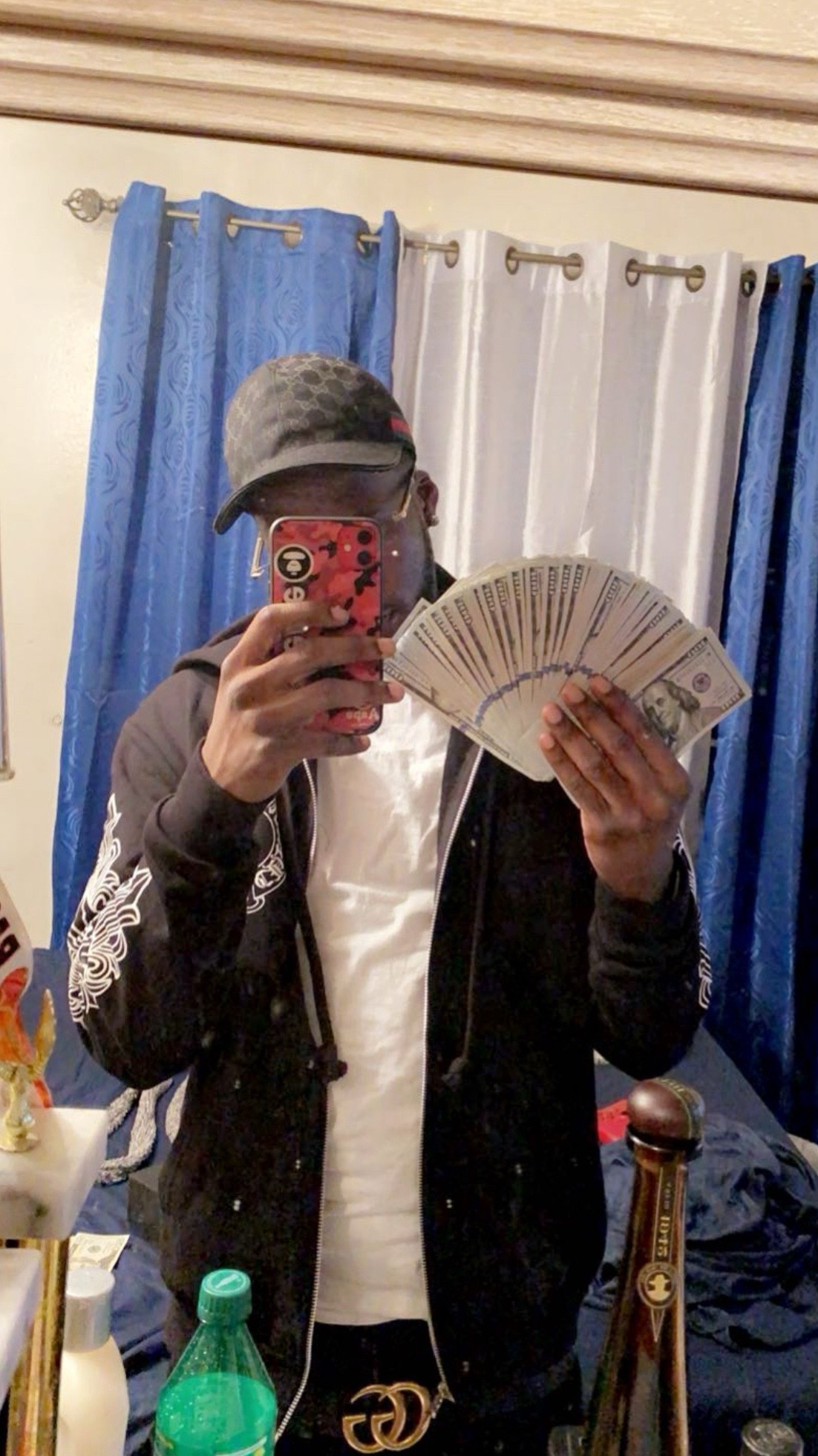 @Kashmillz