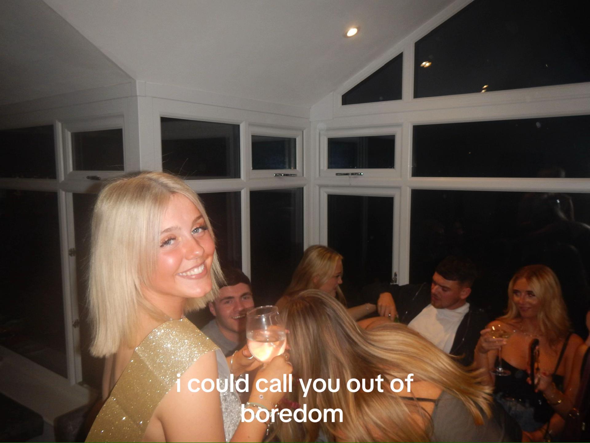 @lo