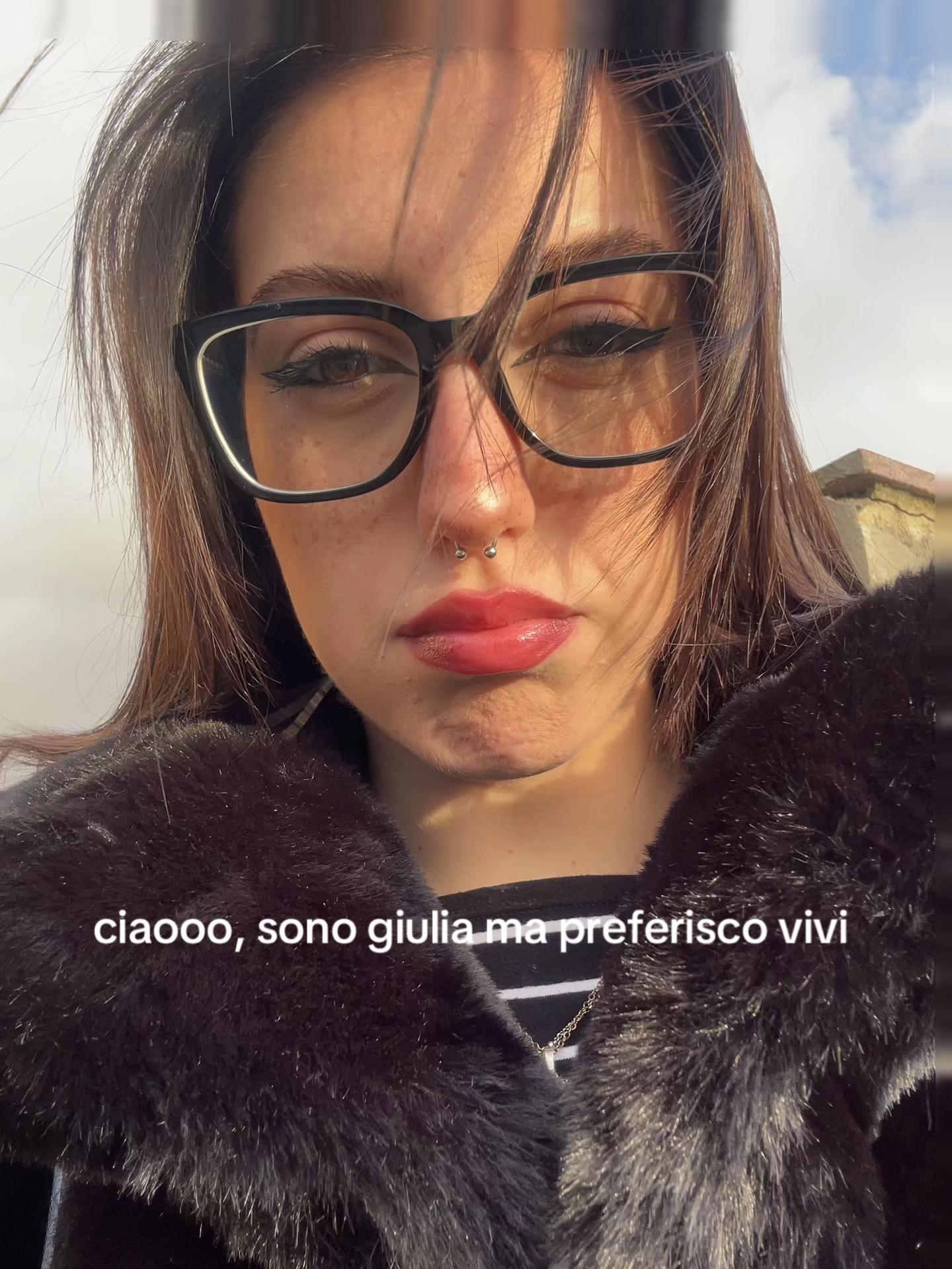 @vivi 🕷️