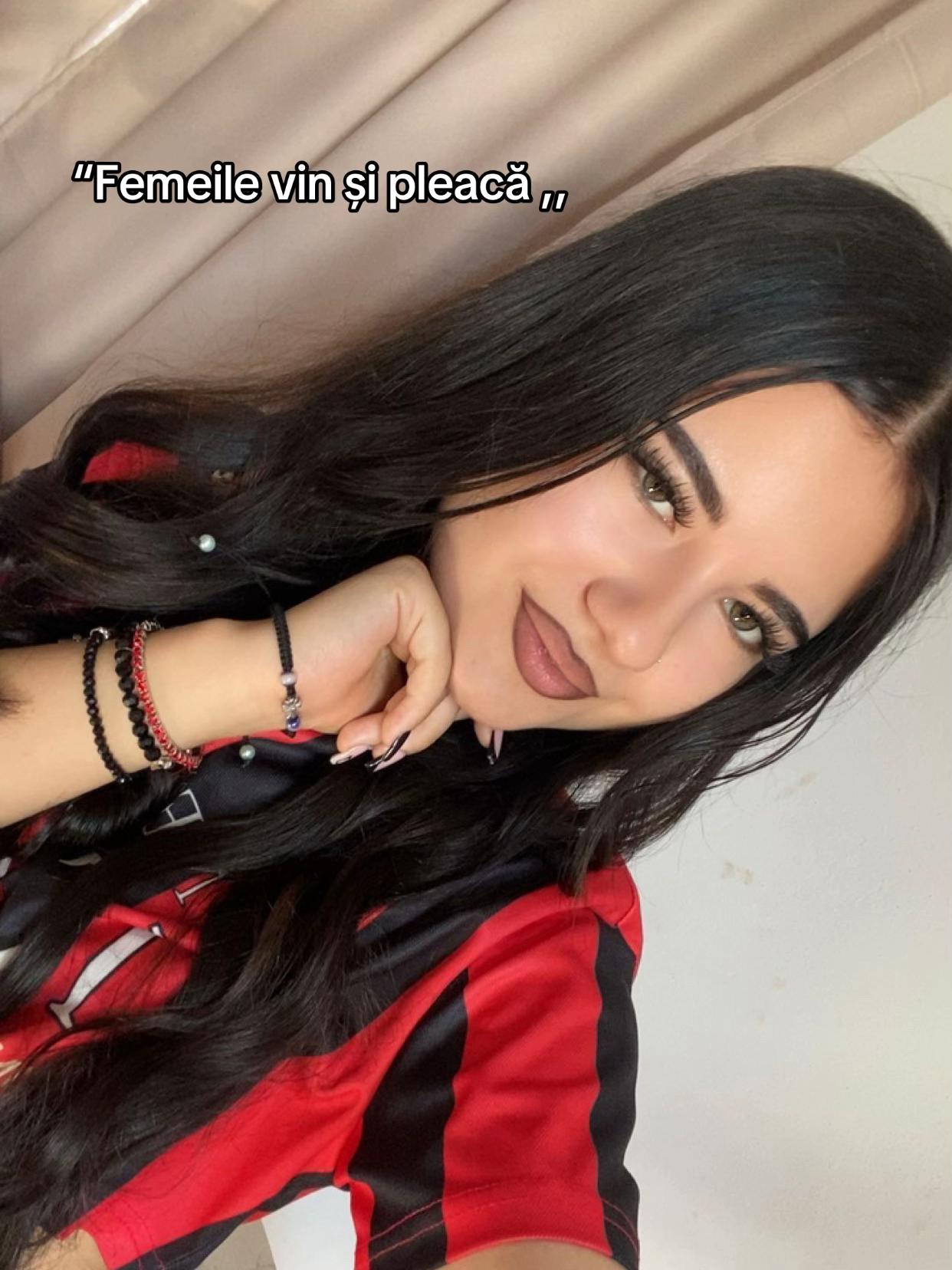 @𝓒𝓻𝓲𝓼𝓽𝓲𝓷𝓪