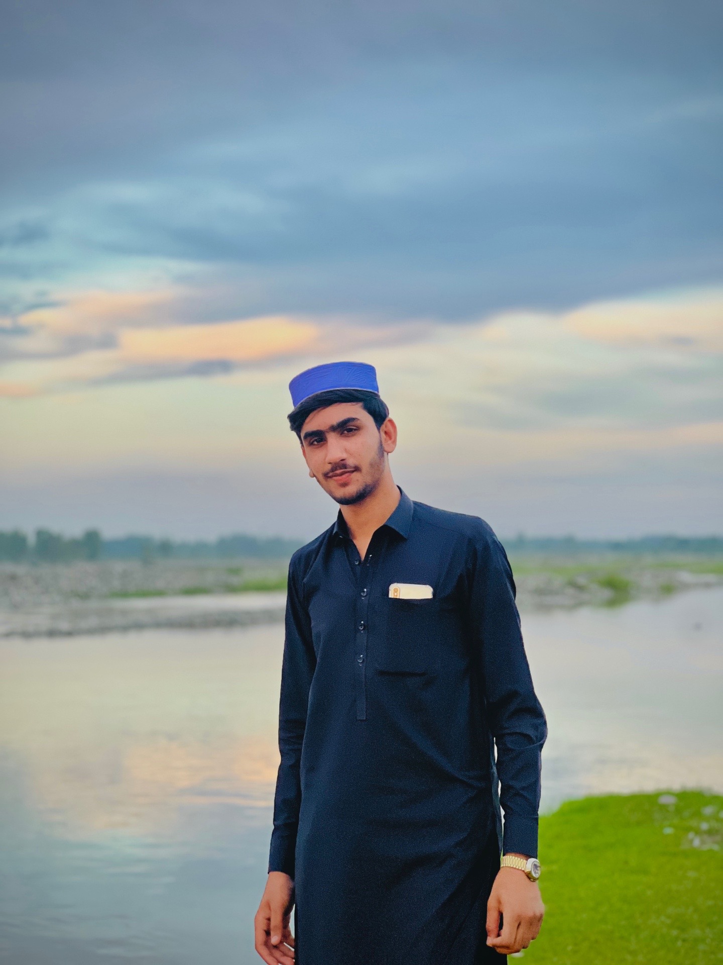 @SHAH G 1996💯🦅