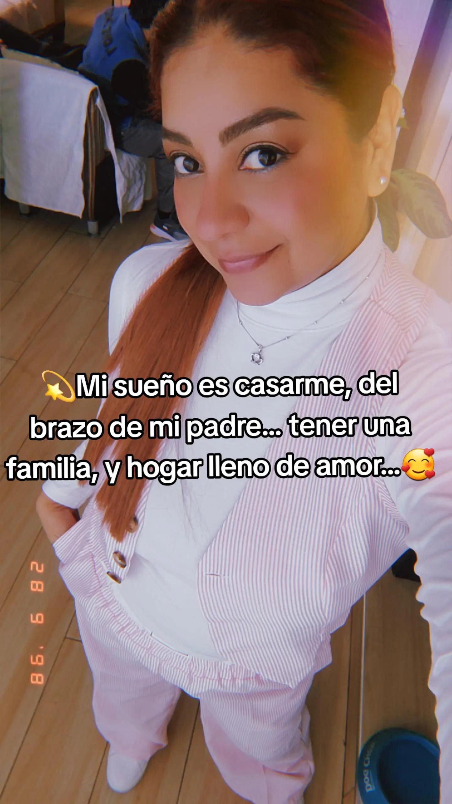 @💜✨️ E s t e f ✨️💜