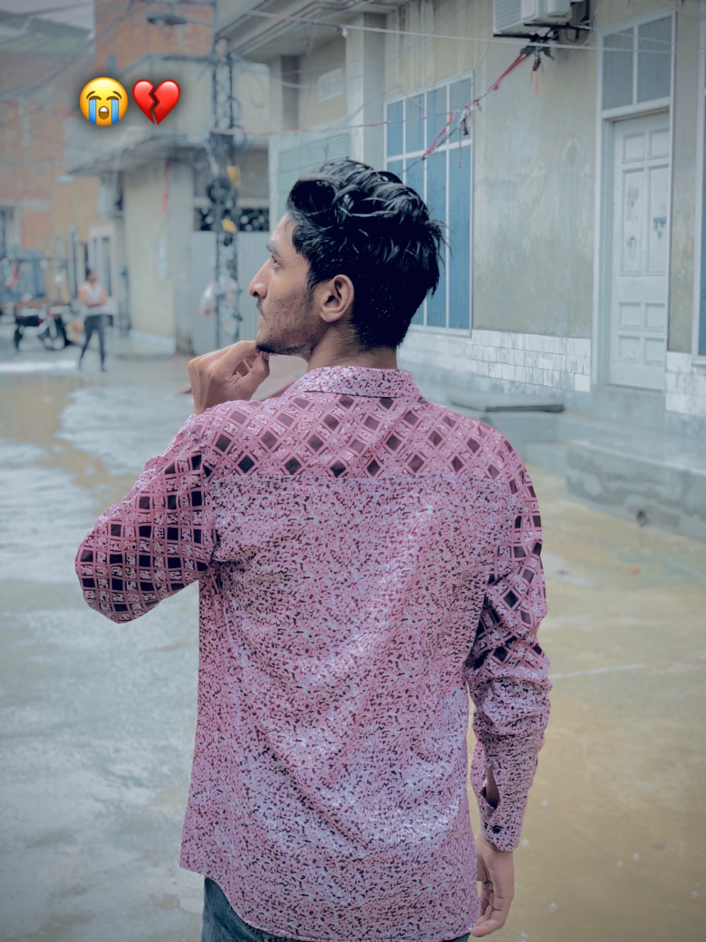 @ملک بادشاہ🔥