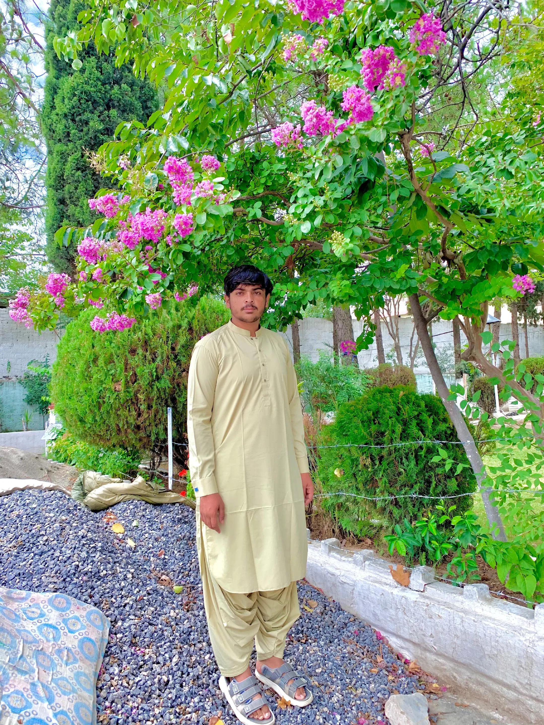 @𝗛𝗔𝗠𝗔𝗗_𝗞𝗔𝗟𝗠𝗔𝗧𝗶 🇩🇯