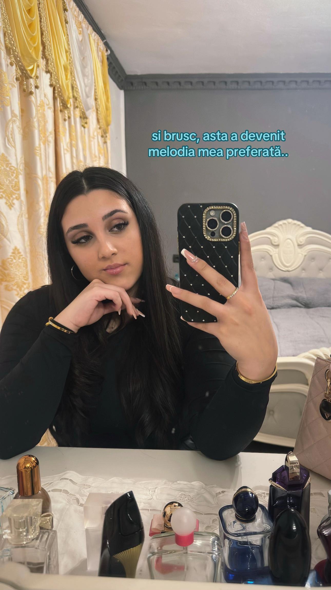 @𝒮𝑜𝓃𝒾𝒶