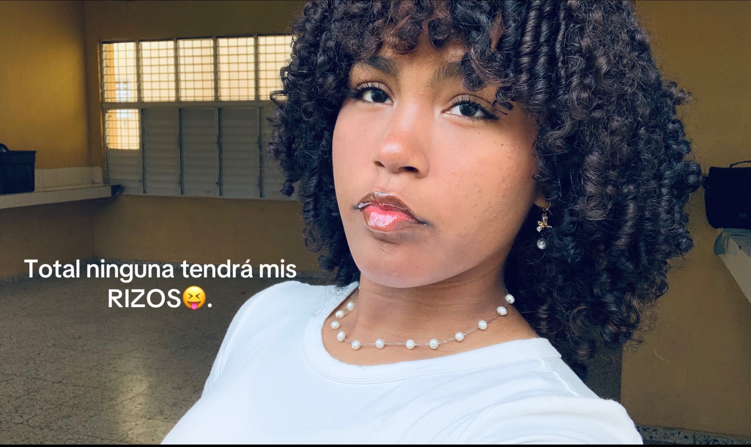 @María
