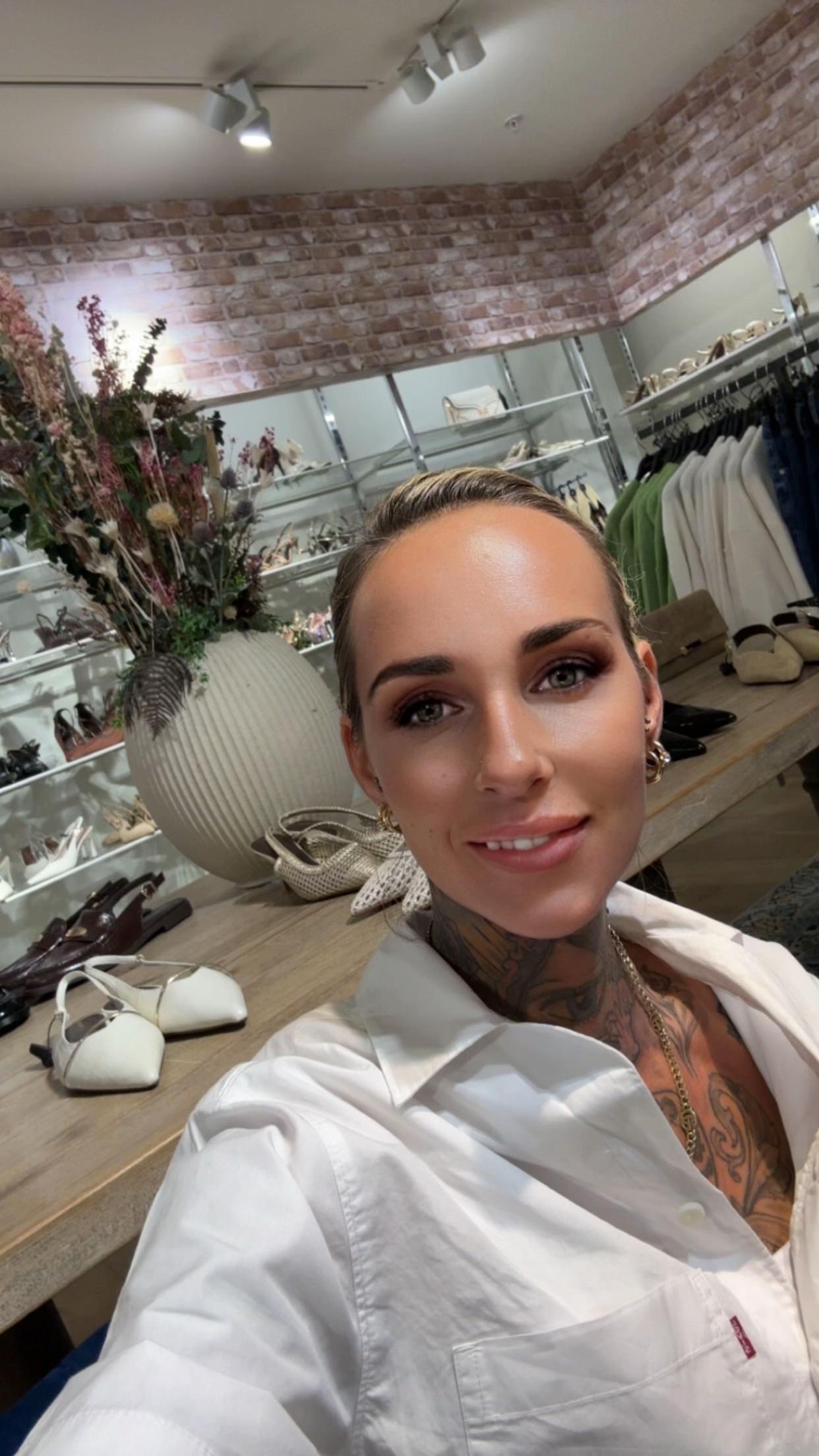 @LauraKyle🤟🏼🌈
