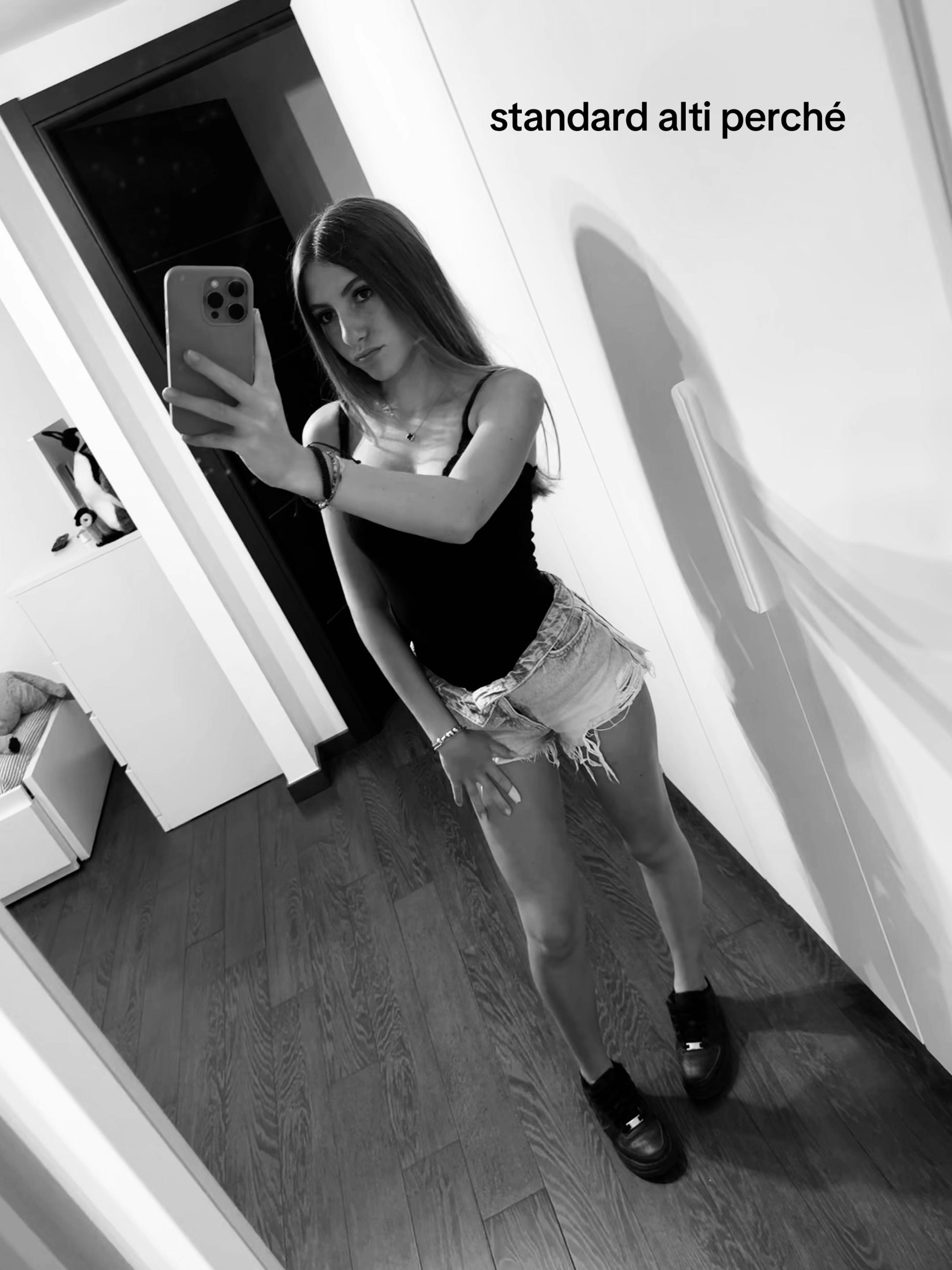 @𝒜𝓃𝒾𝓉𝒶💋