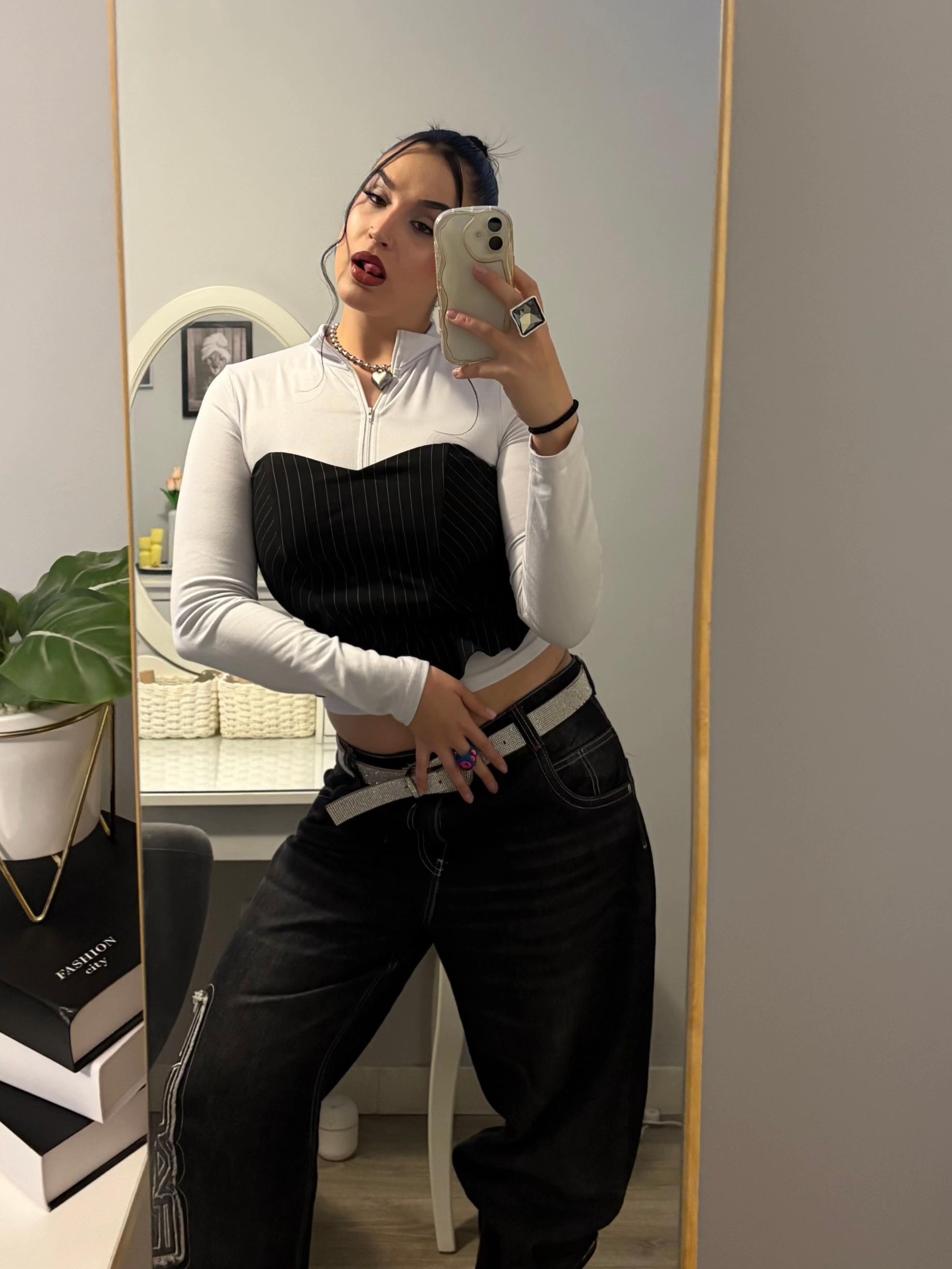 @ariadna ✰