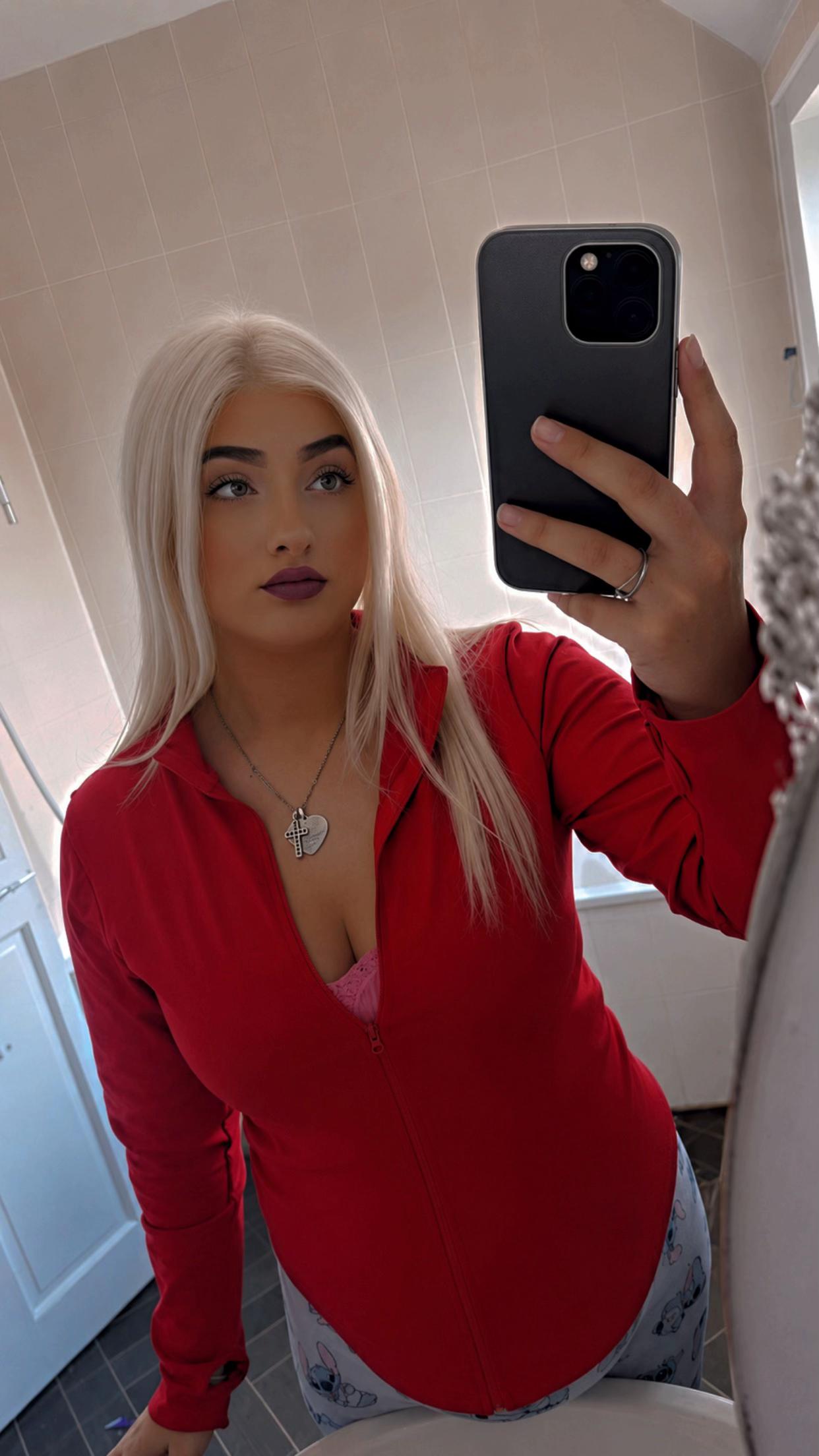 @ᴄᴏᴜʀᴛꜱ🍒🤍