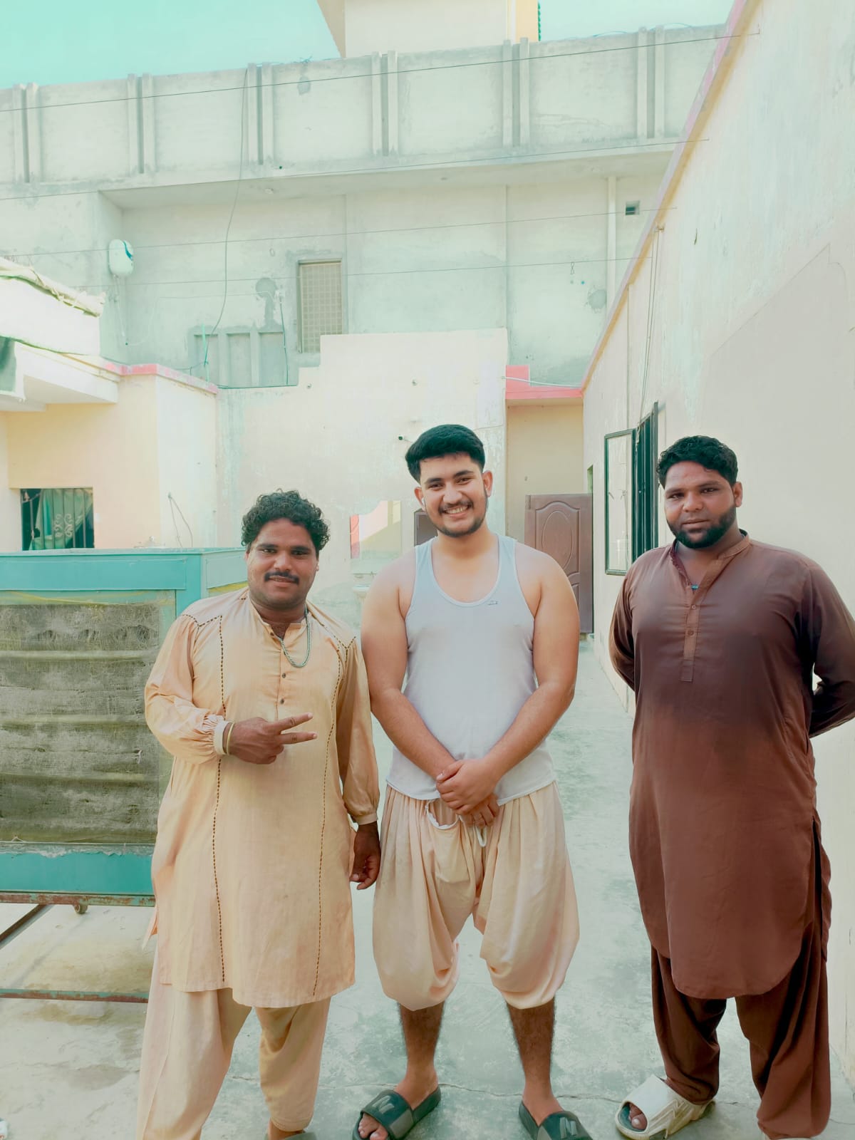 @Gulam Mehdi✨