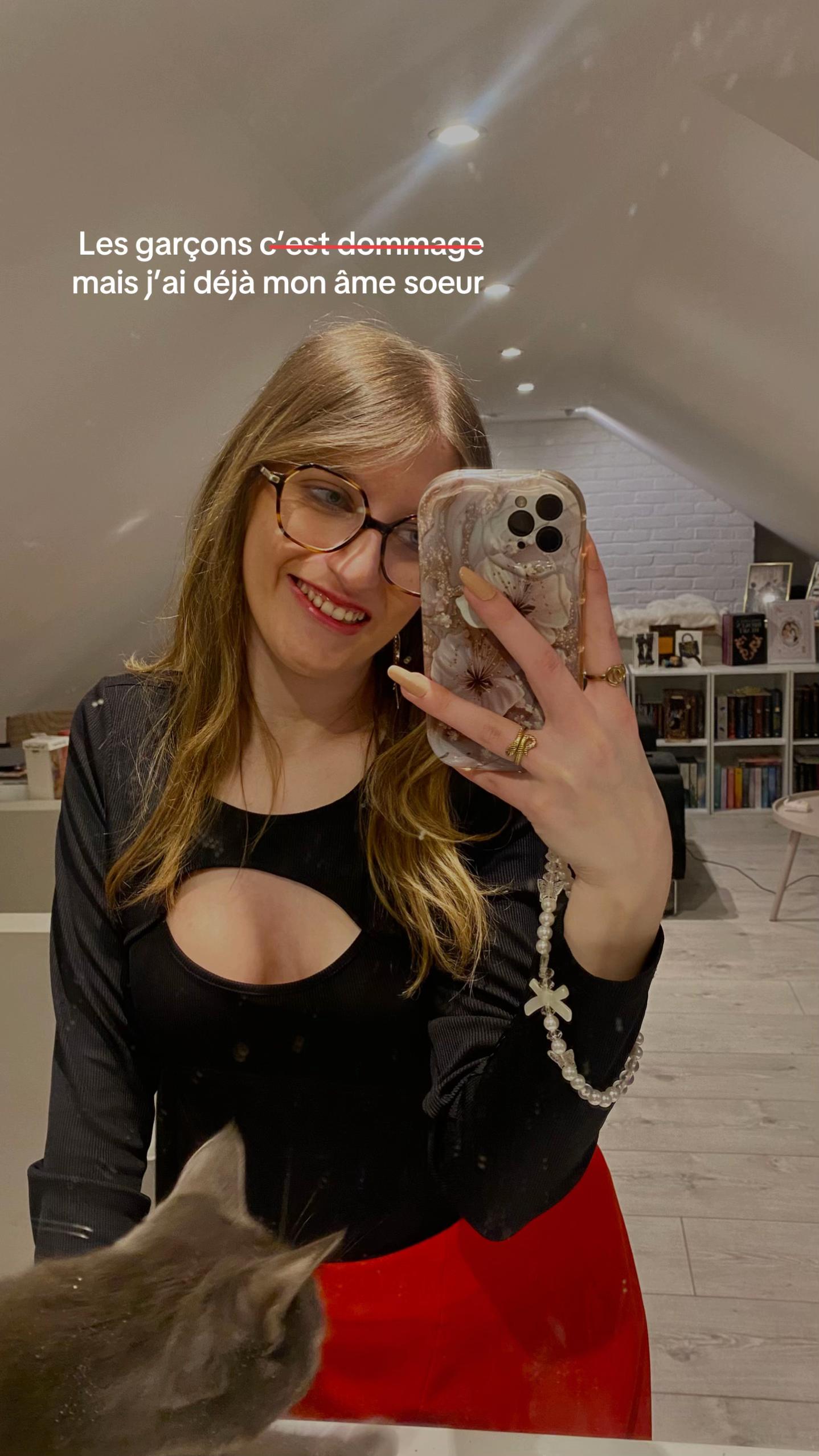 @chloebookaddict