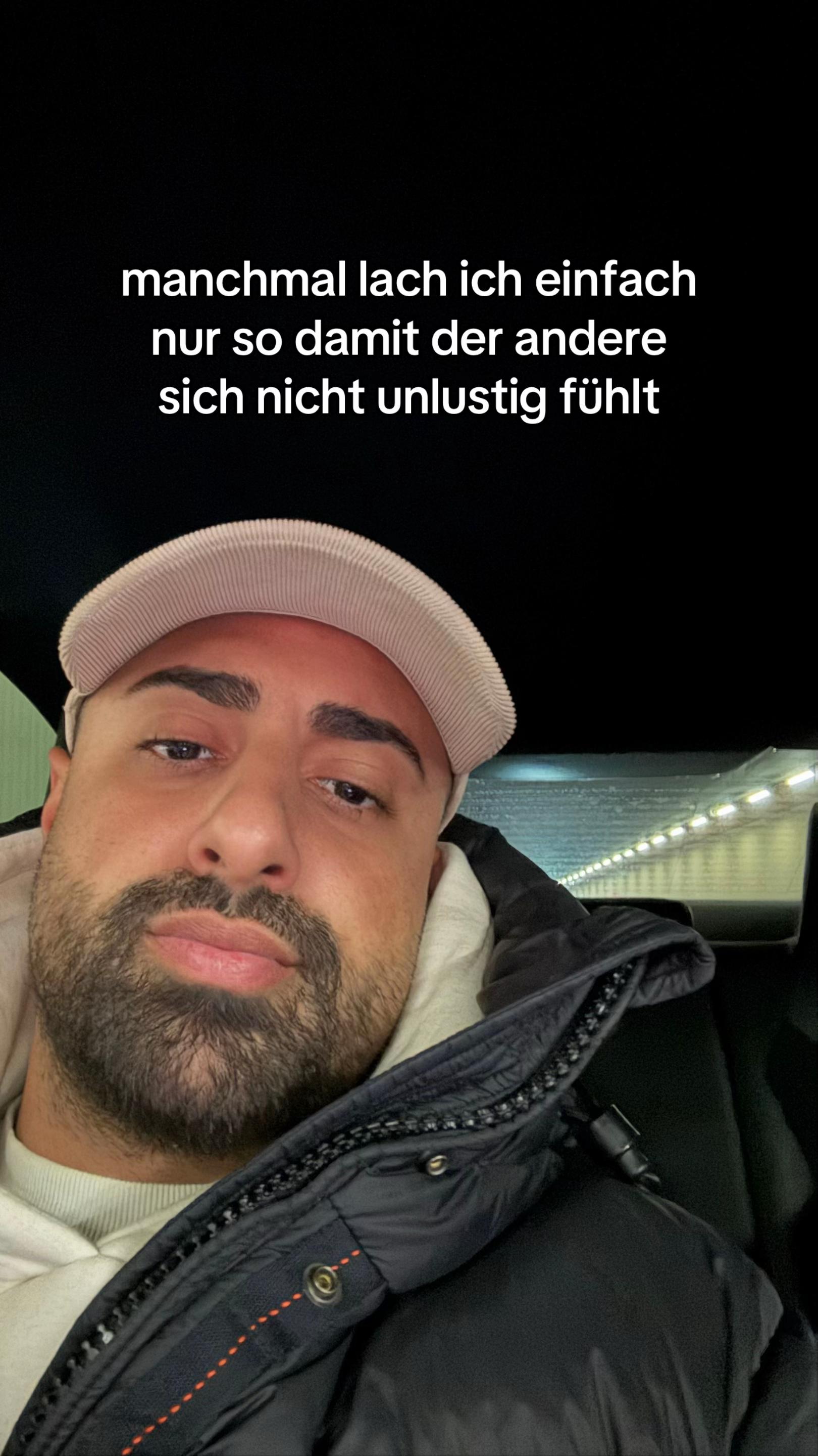 @๐ซ๐๐๐ผ๐