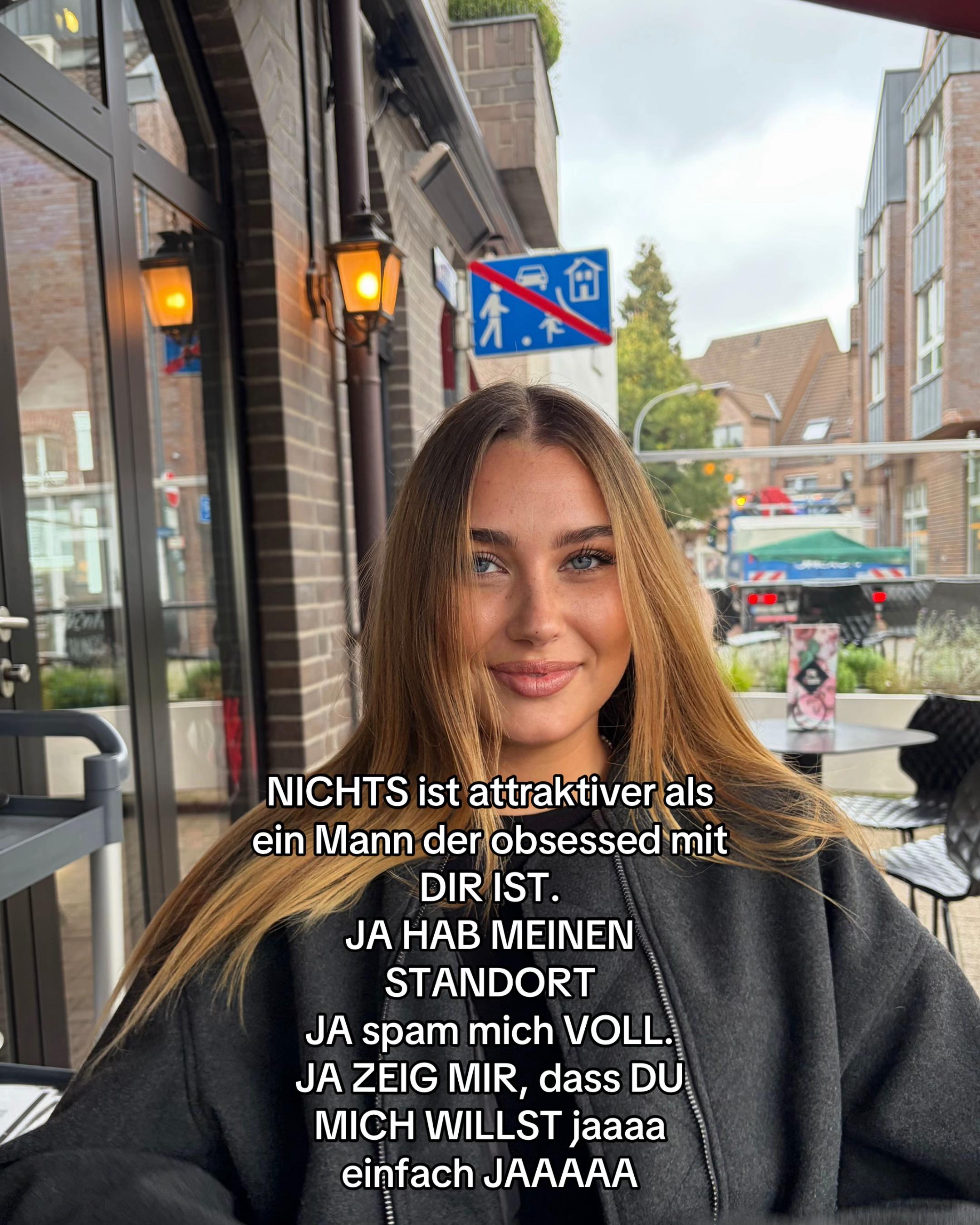 @Aime&eacute; 🍯🍇&sup2;ʳ⁴ʸ