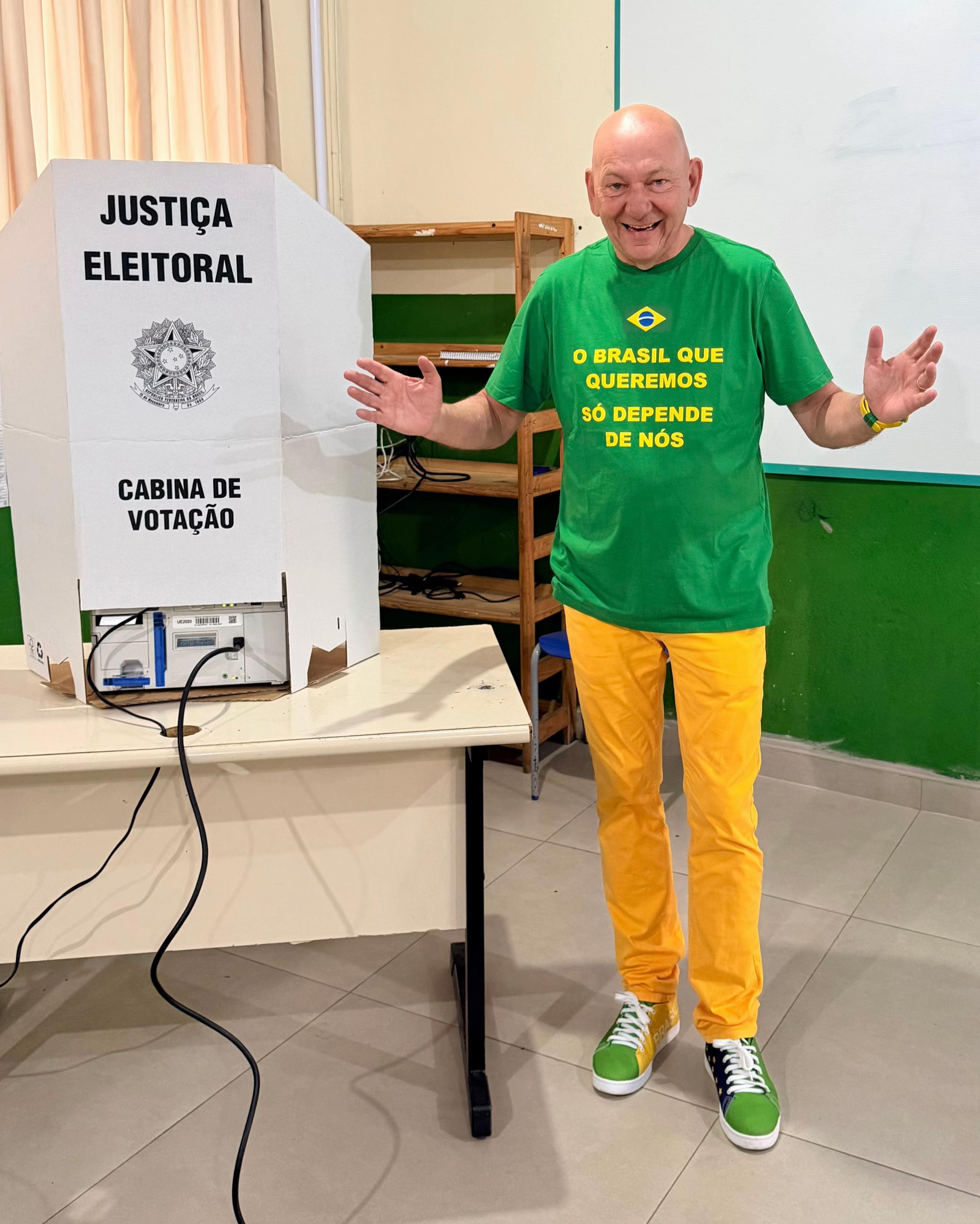 @V&eacute;io da Havan
