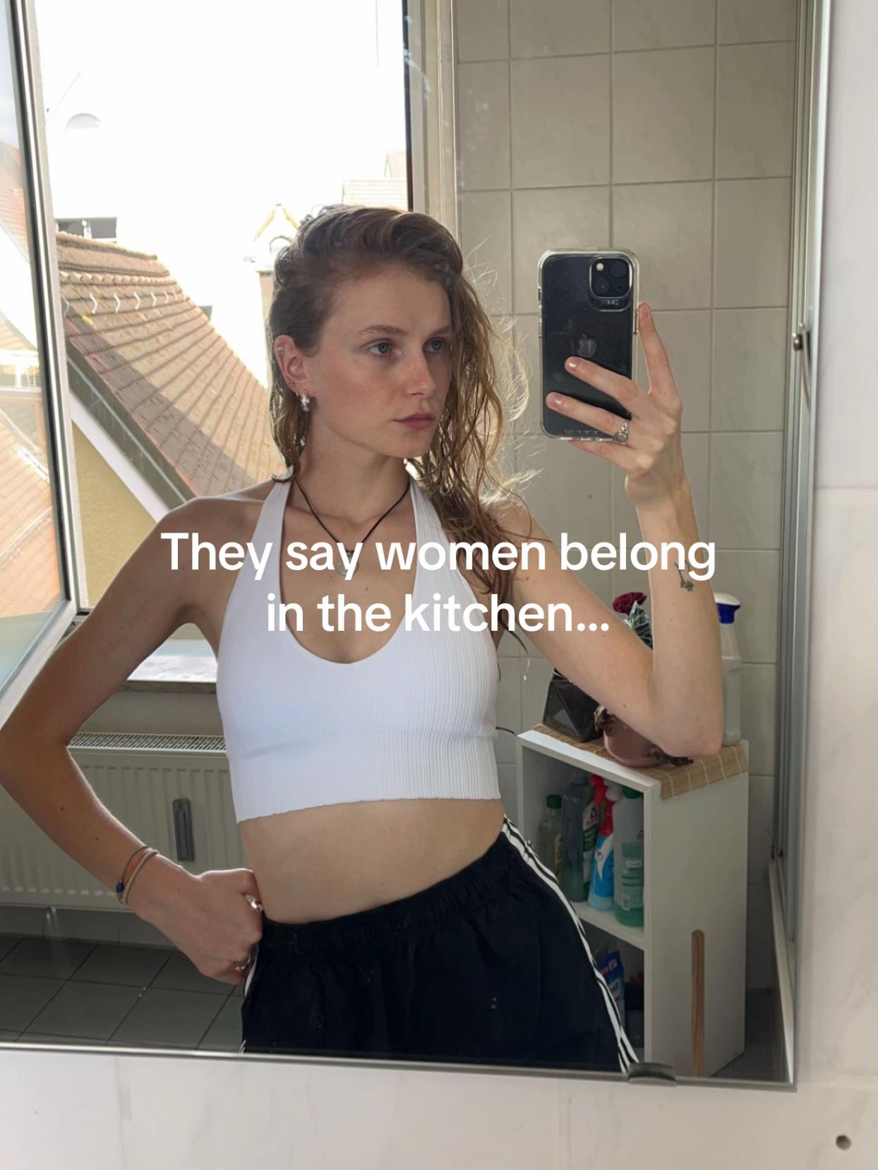@itsqueenie69
