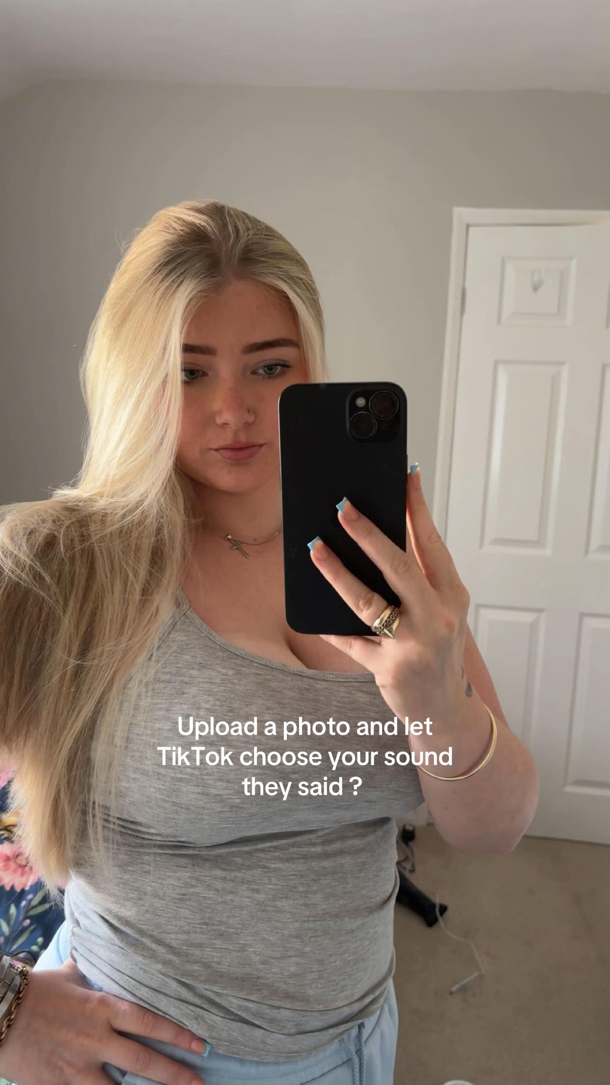 @leahnicole1
