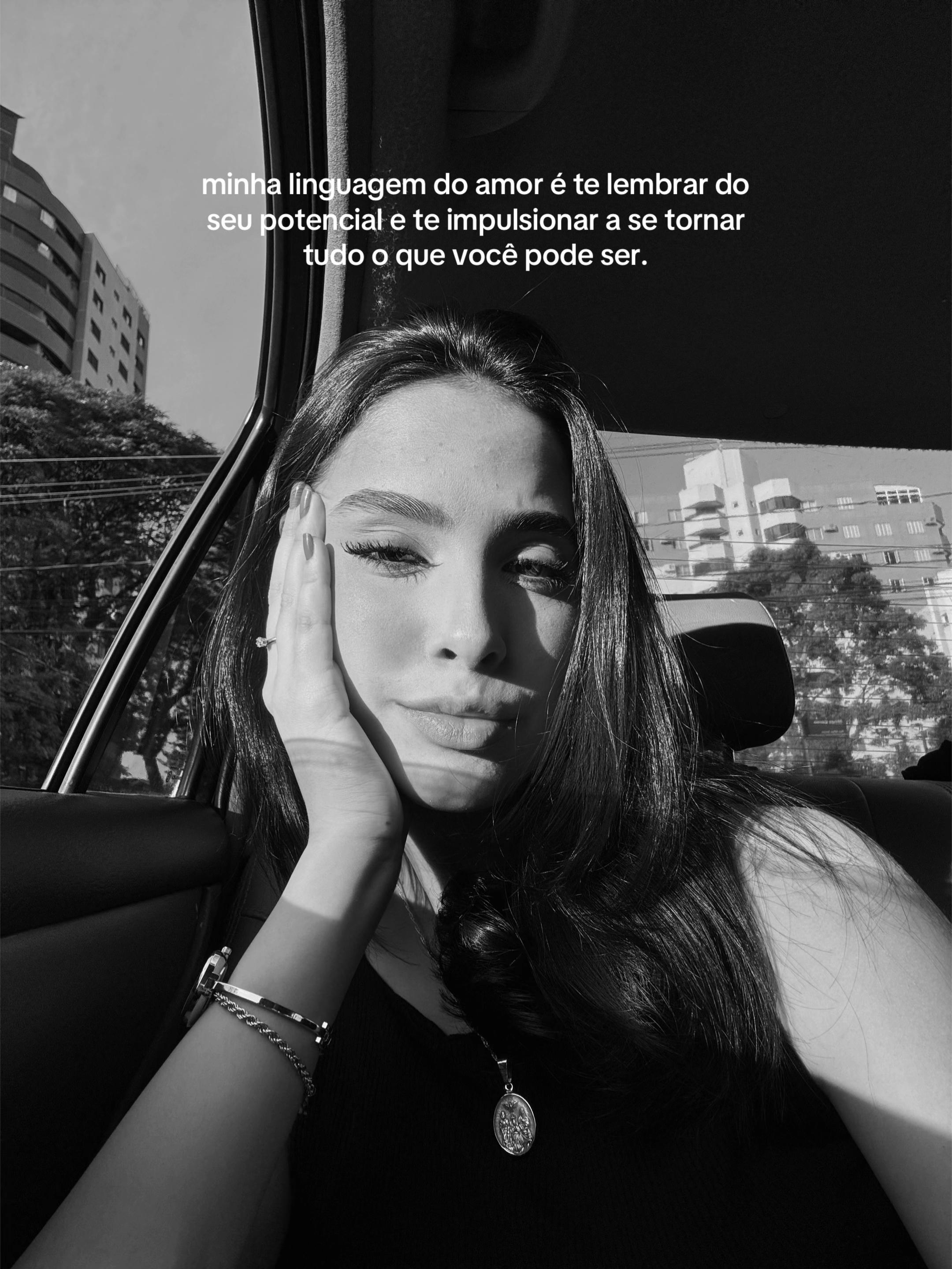 @Amanda Eloiza🇻🇦
